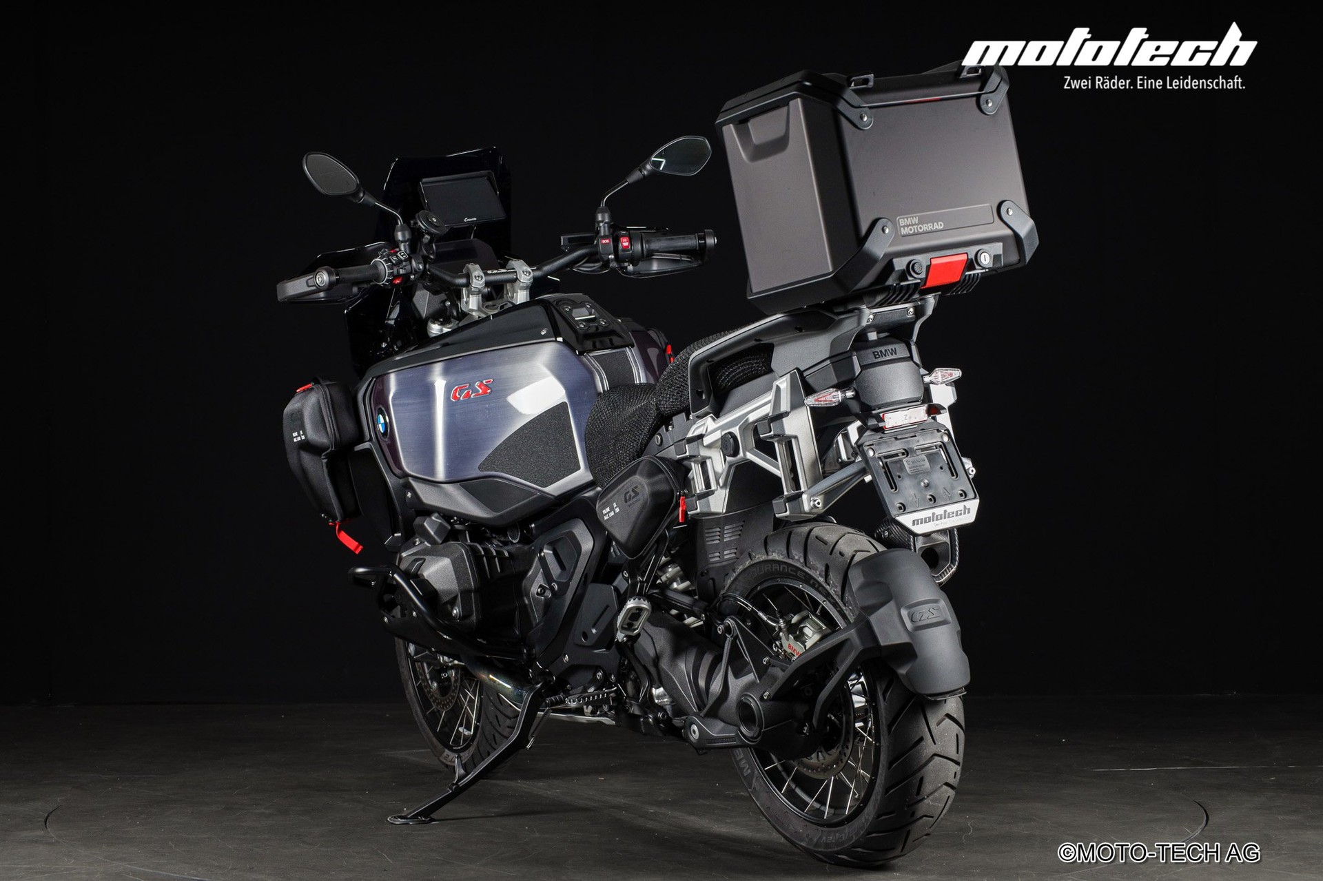 BMW R 1300 GS Adventure Triple Black (ASA) JEKILL AND HYDE-showroom-element-3