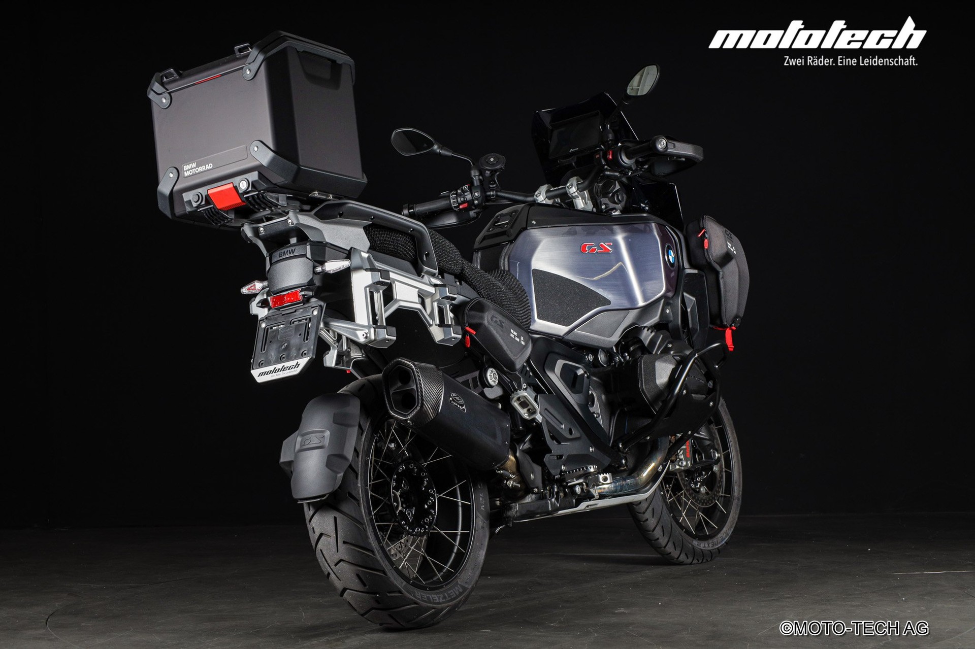 BMW R 1300 GS Adventure Triple Black (ASA) JEKILL AND HYDE-showroom-element-2