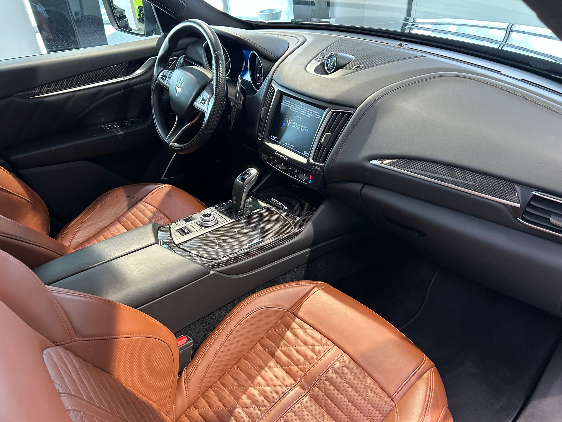 MASERATI Levante S 3.0 V6 GranSport Automatica-image-15