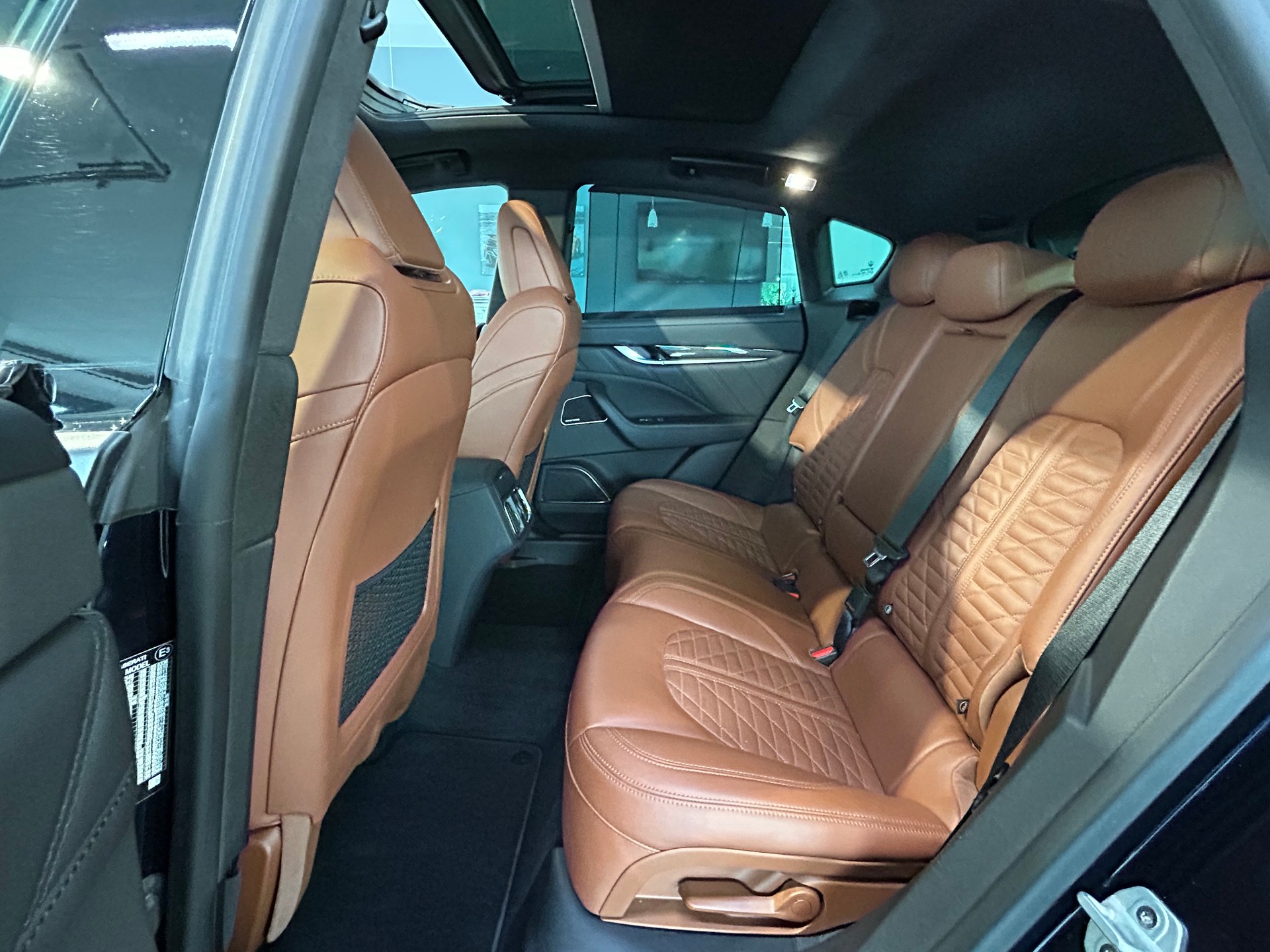 MASERATI Levante S 3.0 V6 GranSport Automatica-image-12