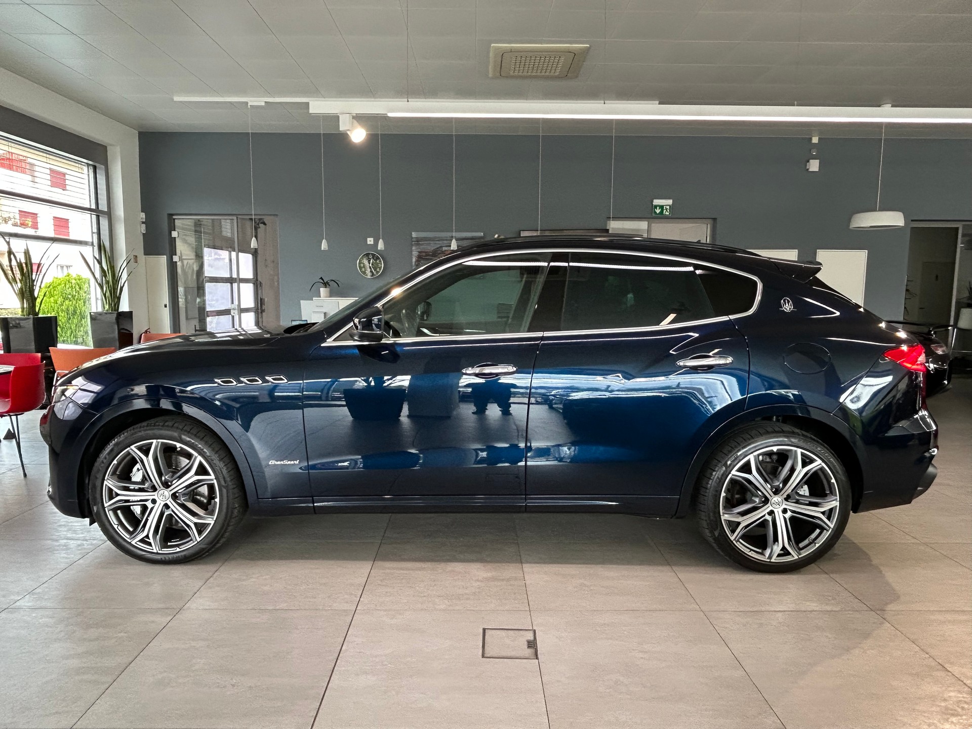 MASERATI Levante S 3.0 V6 GranSport Automatica-image-2