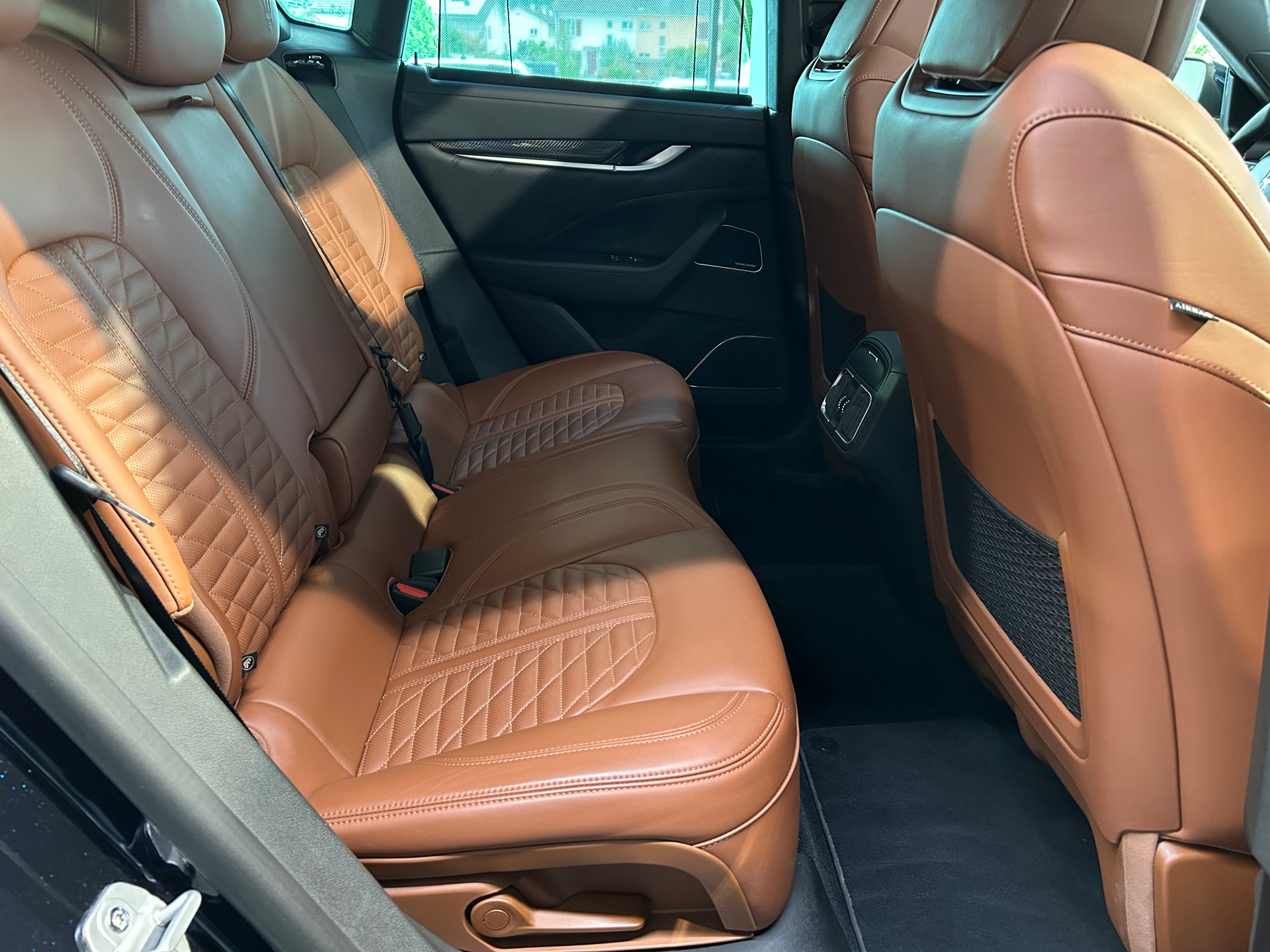 MASERATI Levante S 3.0 V6 GranSport Automatica-image-16