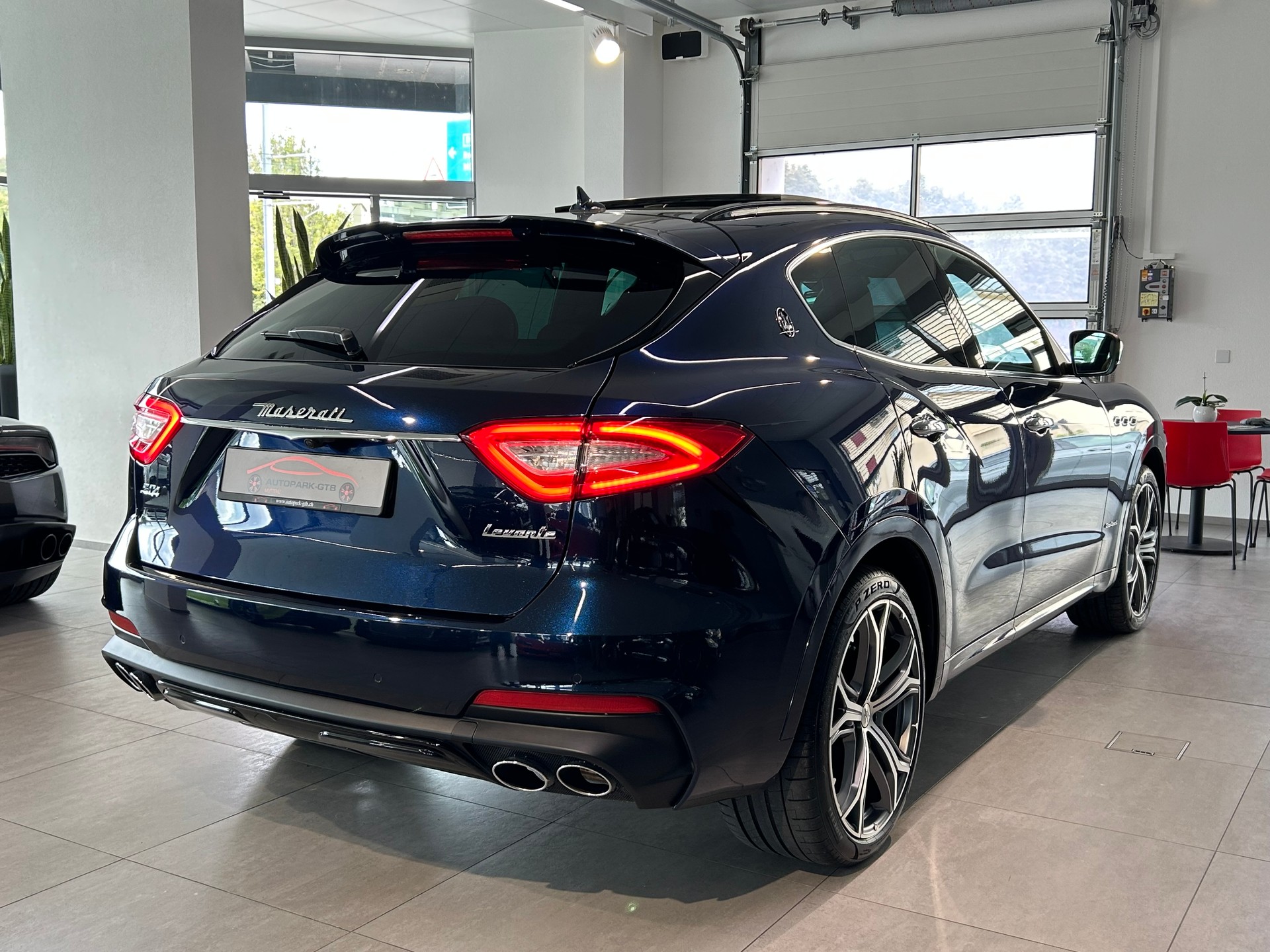 MASERATI Levante S 3.0 V6 GranSport Automatica-image-6