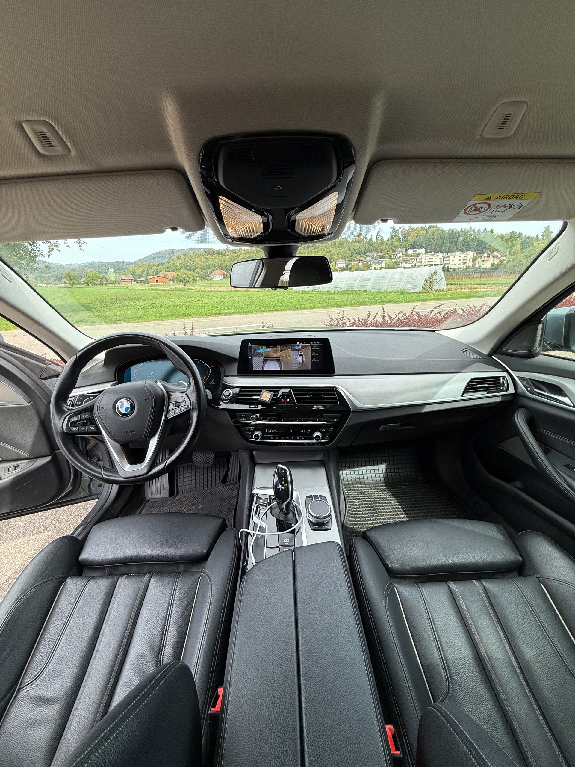 BMW 520d xDrive-image-2
