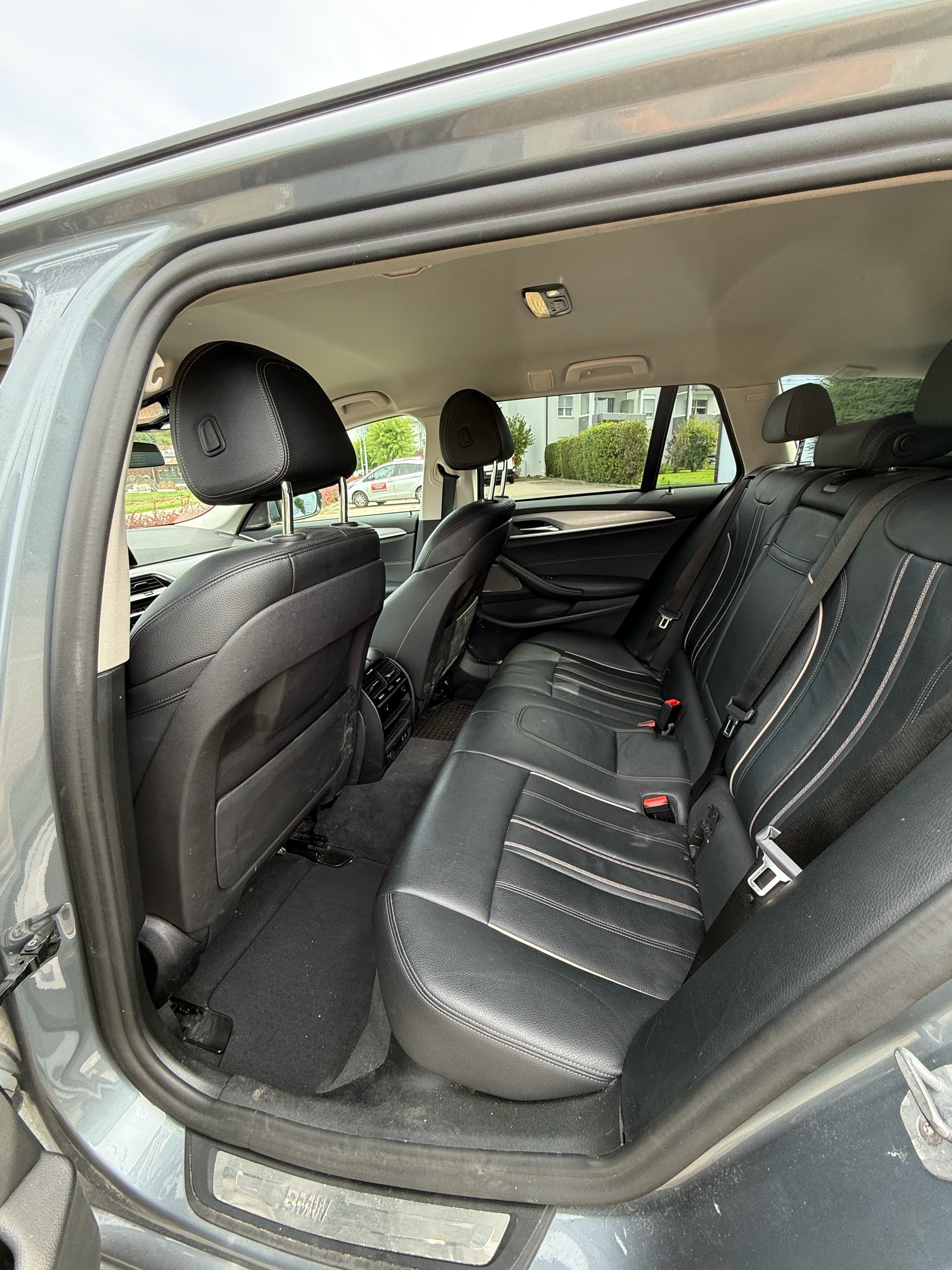 BMW 520d xDrive-image-3