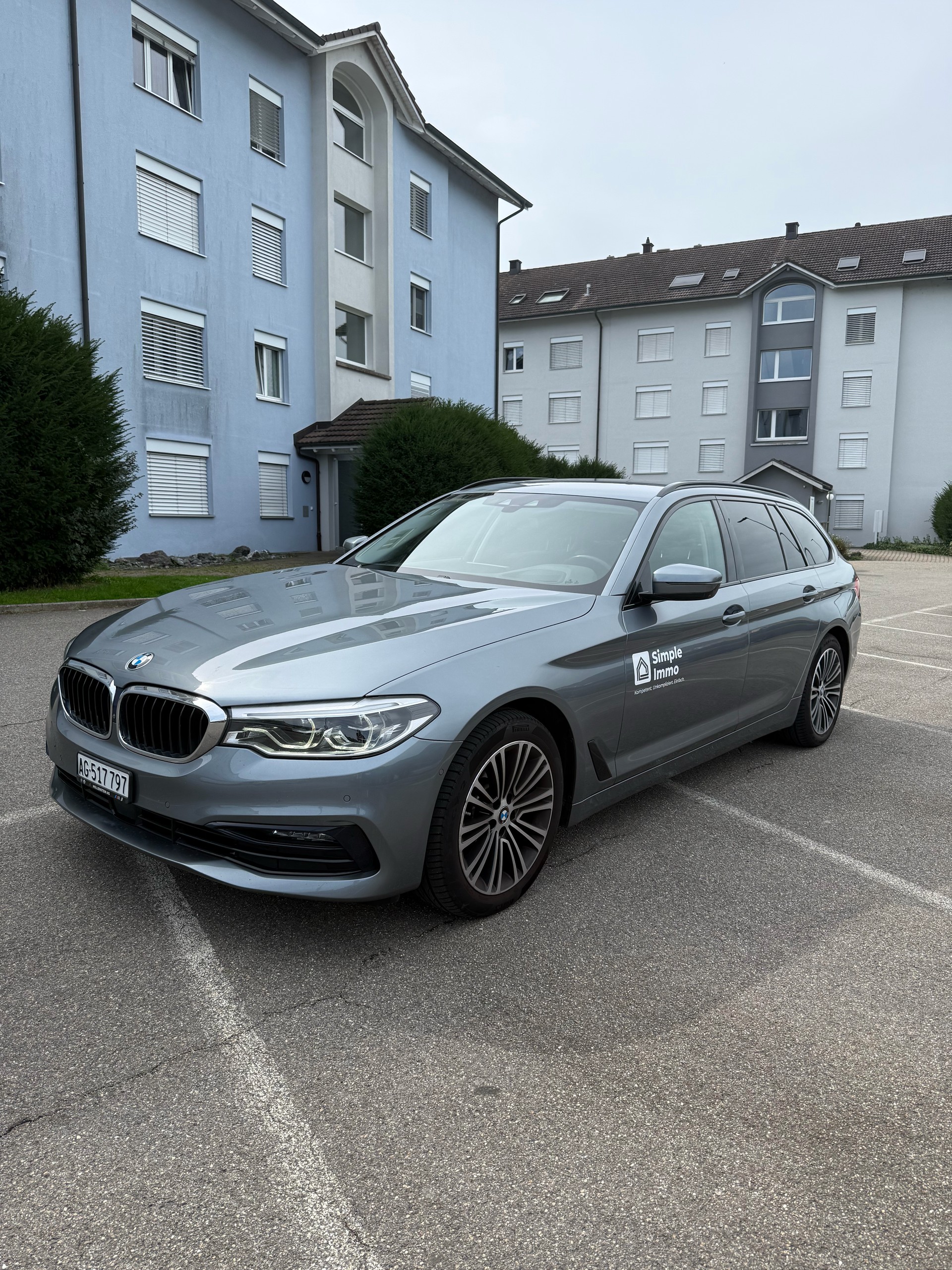 BMW 520d xDrive-image-0