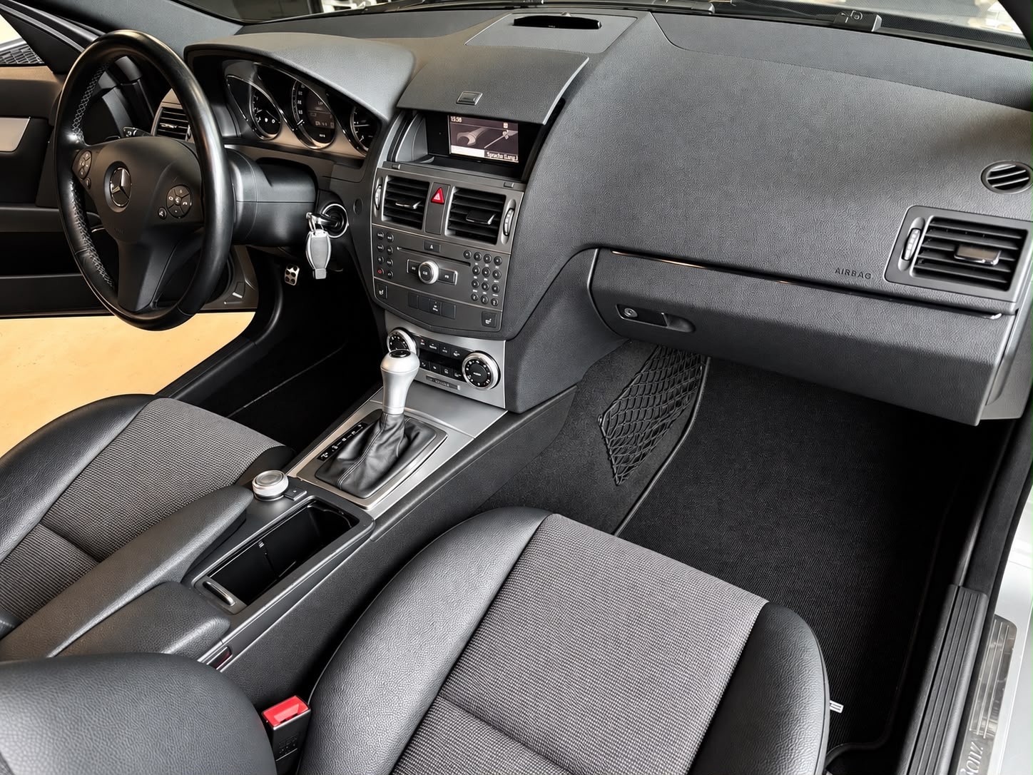 MERCEDES-BENZ C 250 CDI BlueEff. Elégance 4Matic 7G-Tronic-image-10
