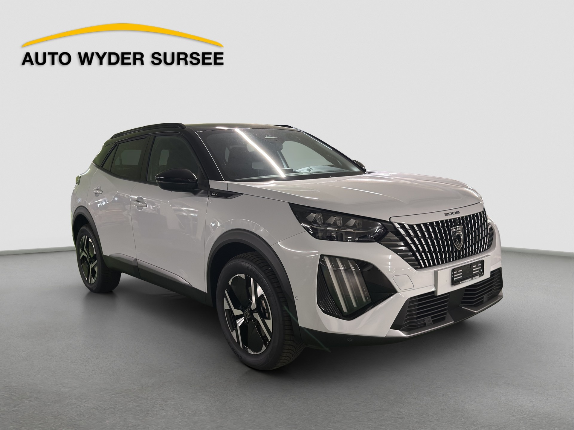 PEUGEOT 2008 1.2 Hybrid 145 GT Exclusive-image-7
