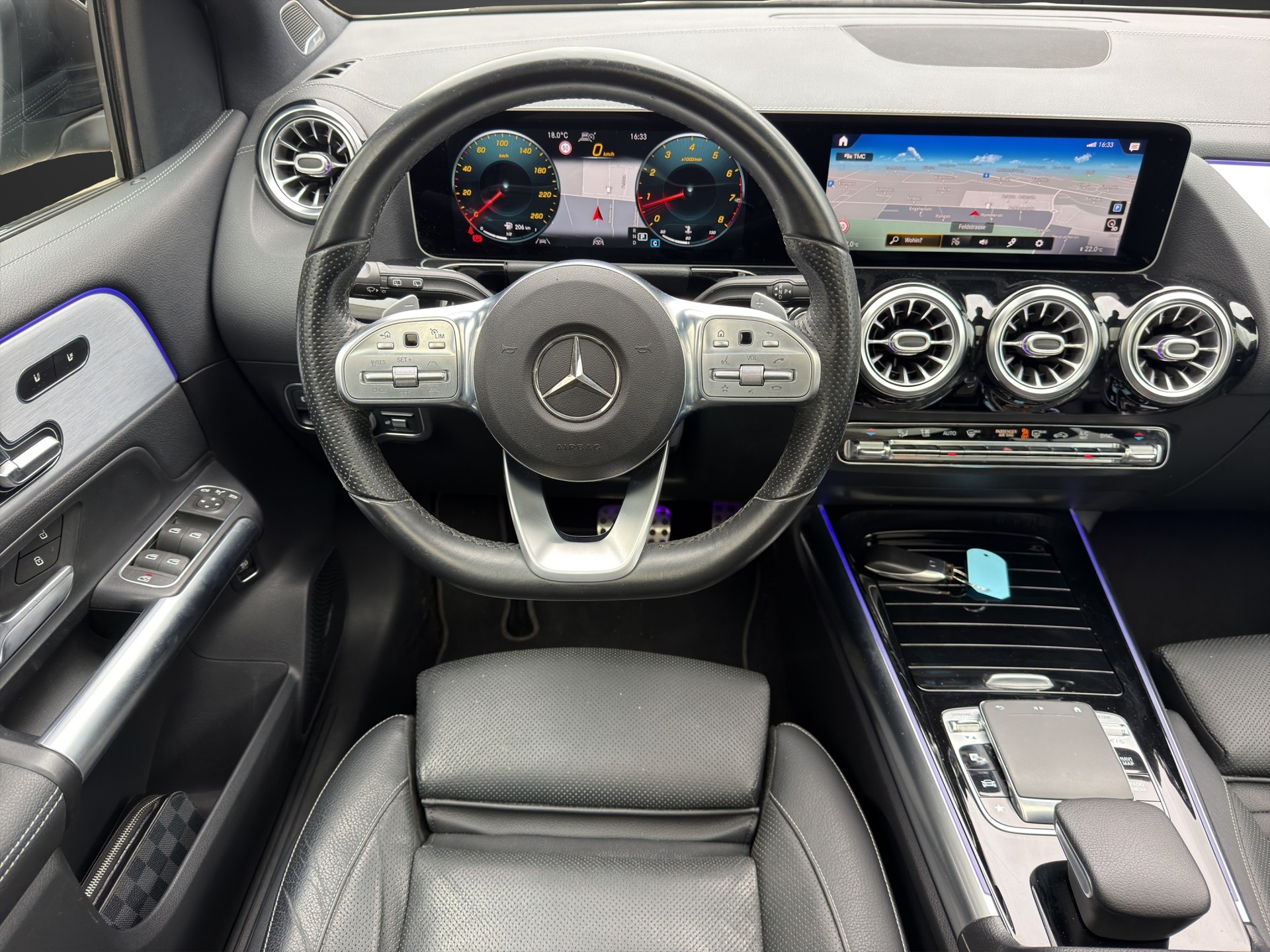 MERCEDES-BENZ B 250 4Matic AMG Line Pano Frisch MFK-image-9