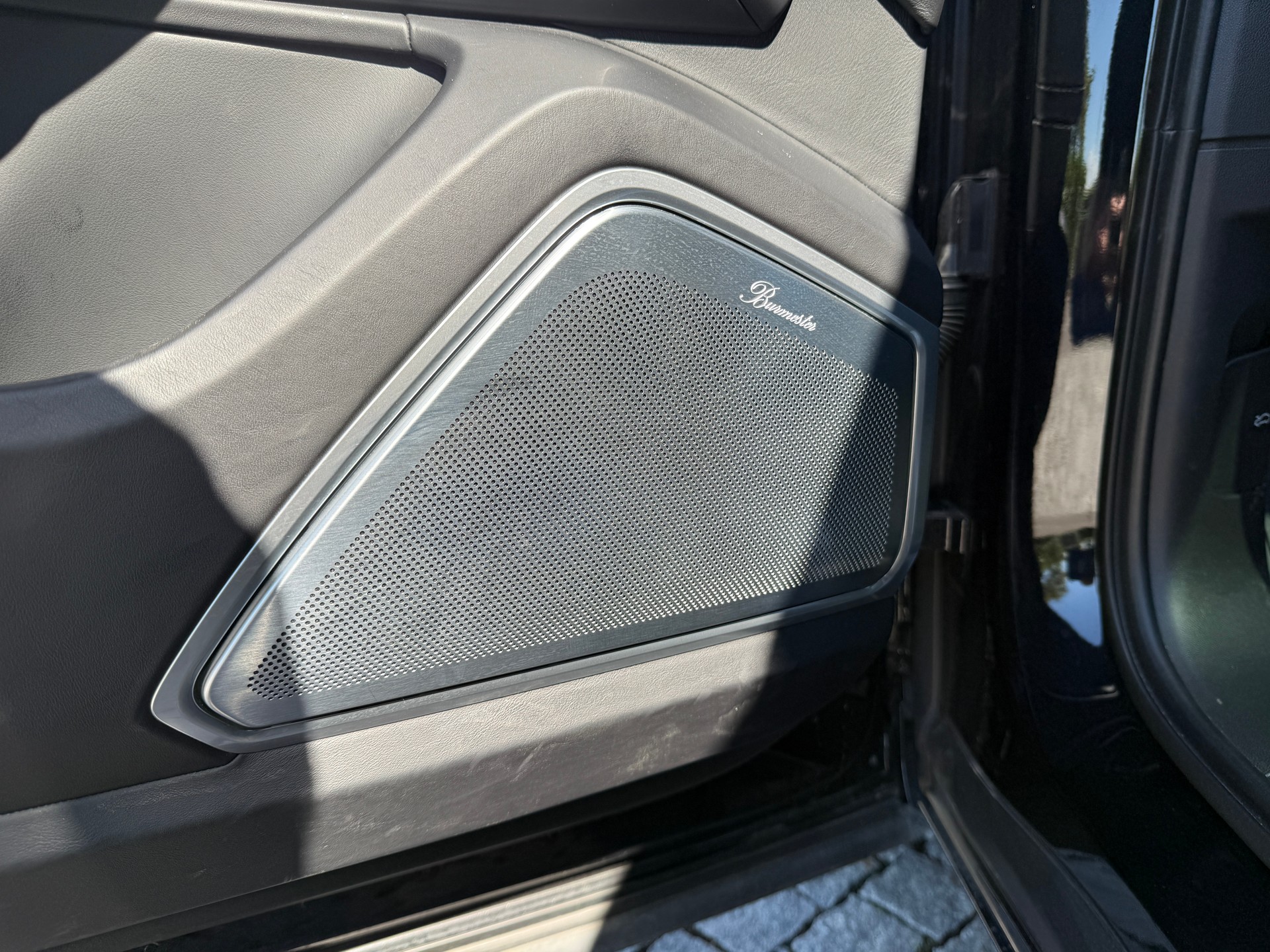 PORSCHE Cayenne Turbo S E-Hybrid-image-13