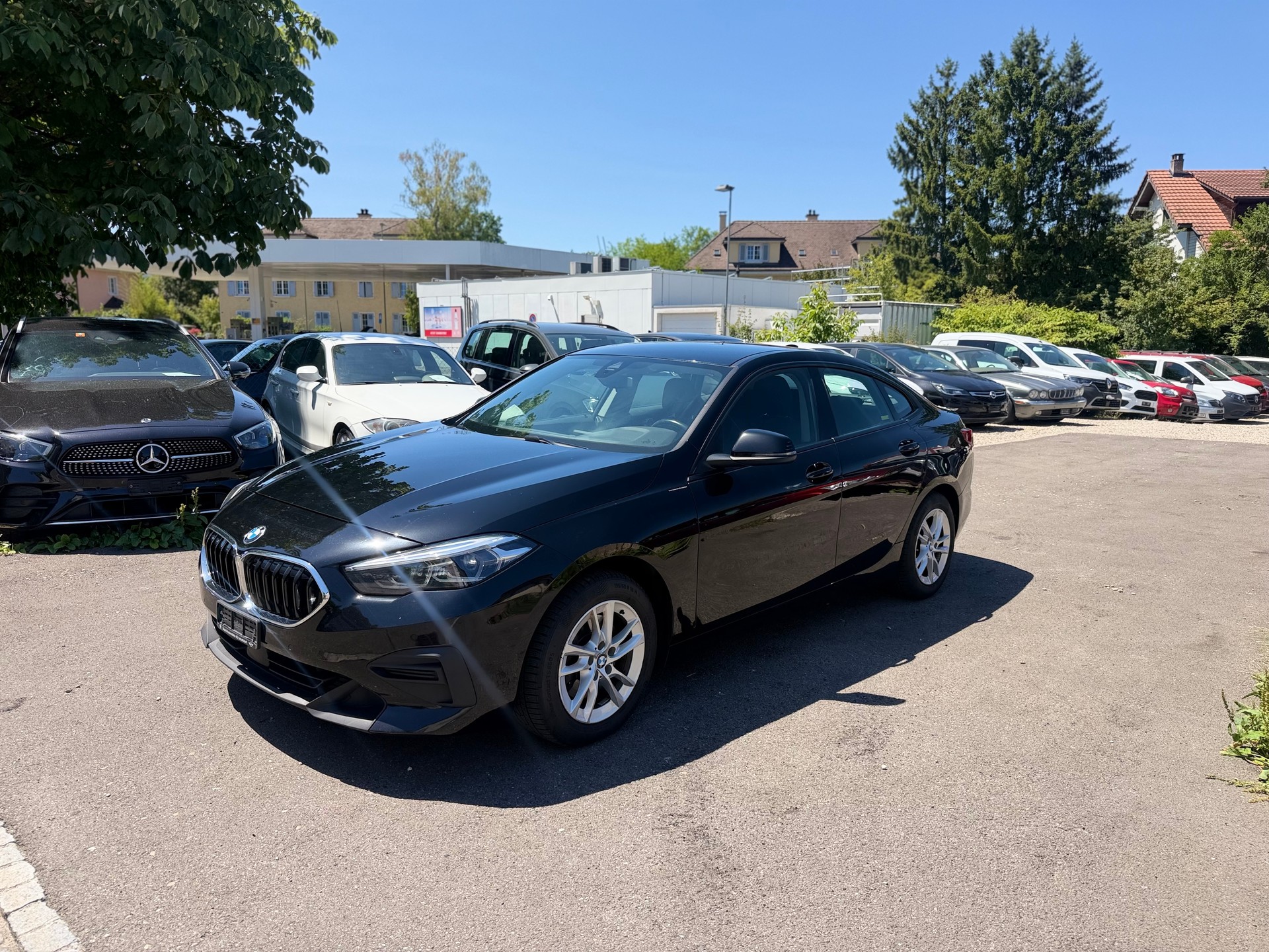 BMW 218d Gran Coupé Sport Line-image-1