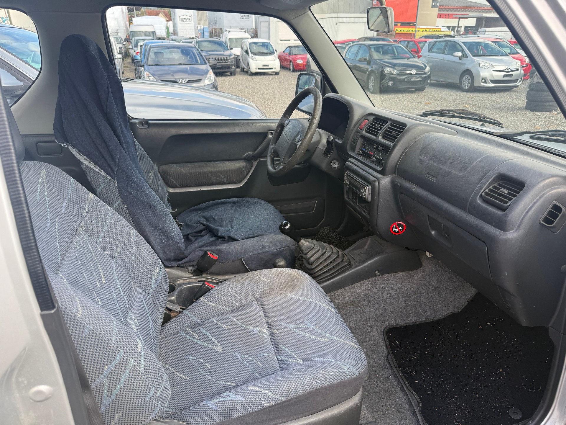 SUZUKI Jimny 1.5 Turbodiesel (JLX) Country-image-4