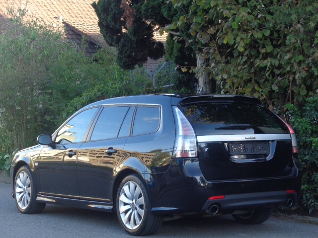 SAAB 9-3 2.0T Griffin Aero XWD Automatic-image-1