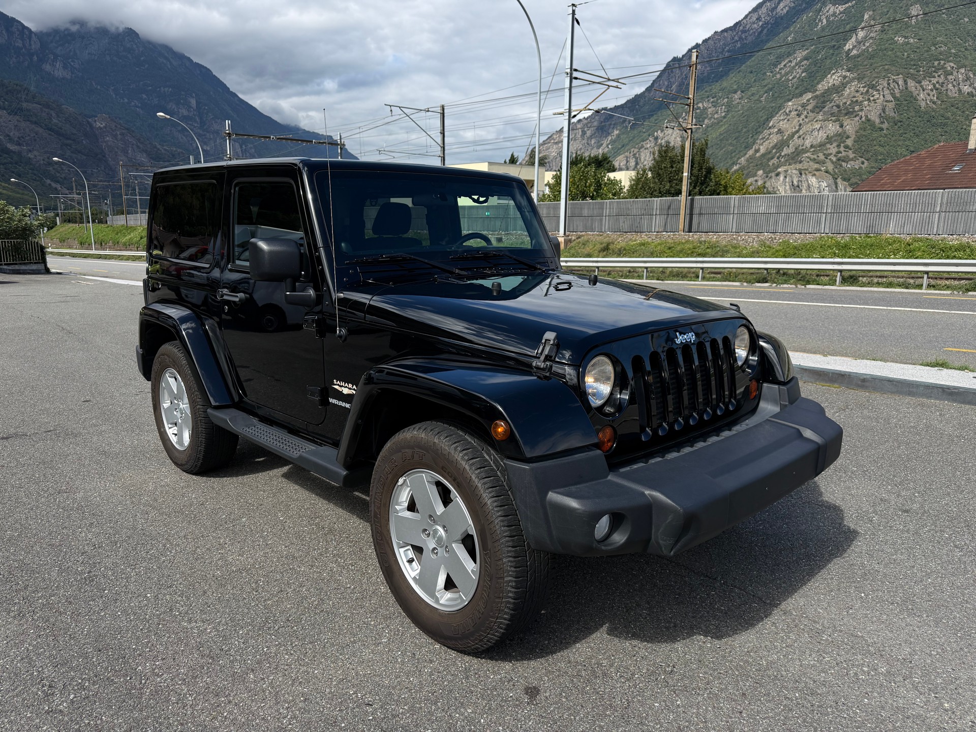 JEEP Wrangler 2.8 CRD Sahara Automatic hardtop-image-4