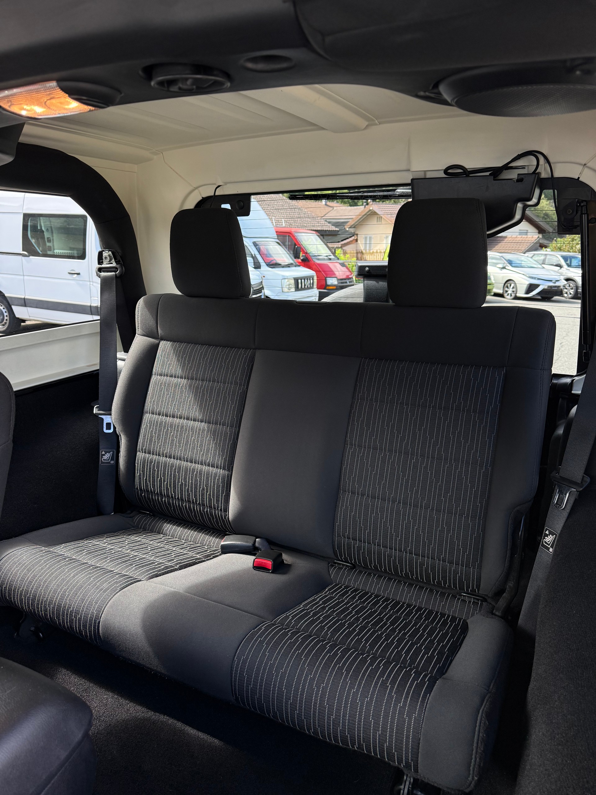 JEEP Wrangler 2.8 CRD Sahara Automatic hardtop-image-13