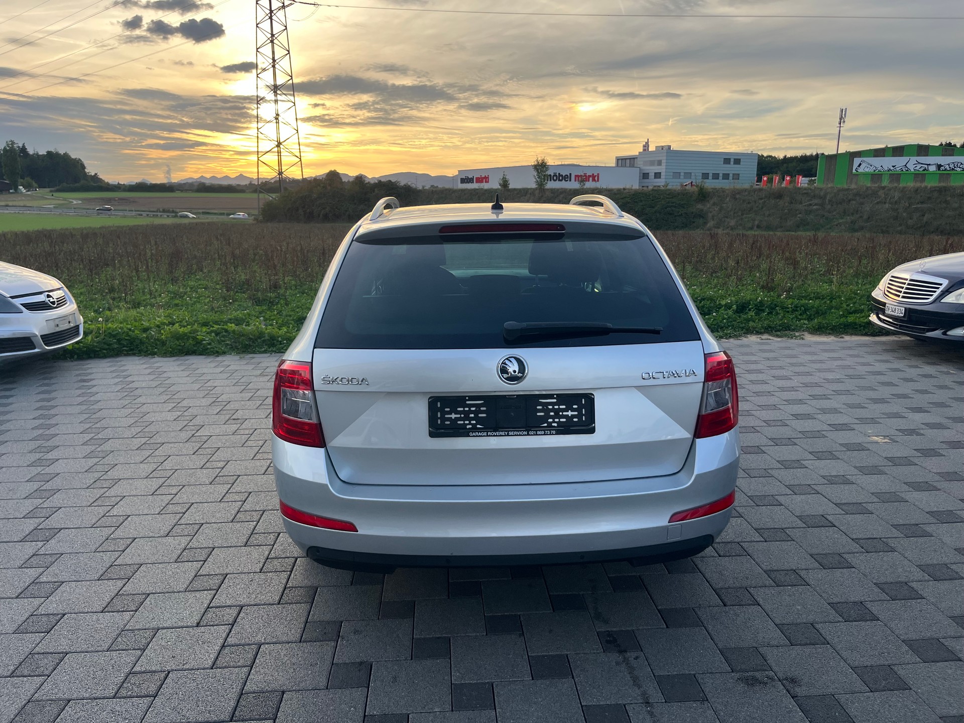 SKODA Octavia Combi 1.8 TSI Ambition DSG-image-7