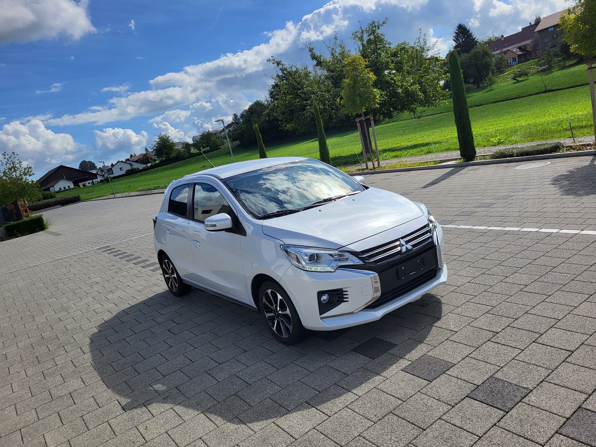 MITSUBISHI Space Star 1.2 CVT Intense+-image-3