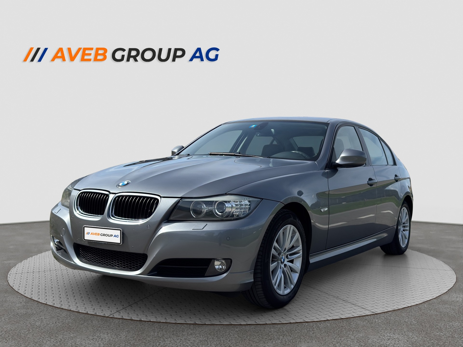 BMW 320i Steptronic | HERBSTAKTION đ | Sitzheizung | Lenkradheizung | 1-te Hand-image-1