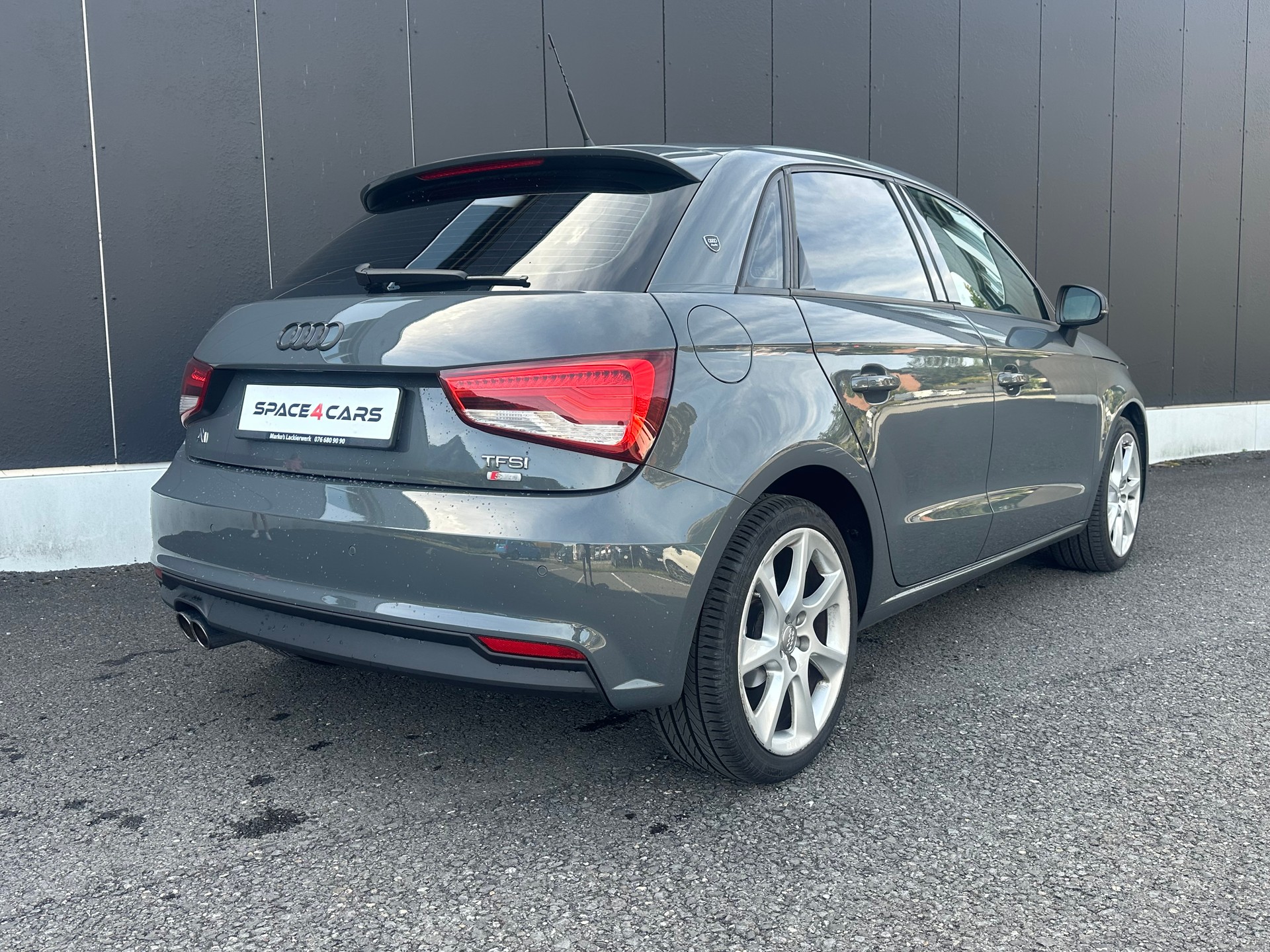 AUDI A1 Sportback 1.4 TFSI Sport S-tronic-image-4