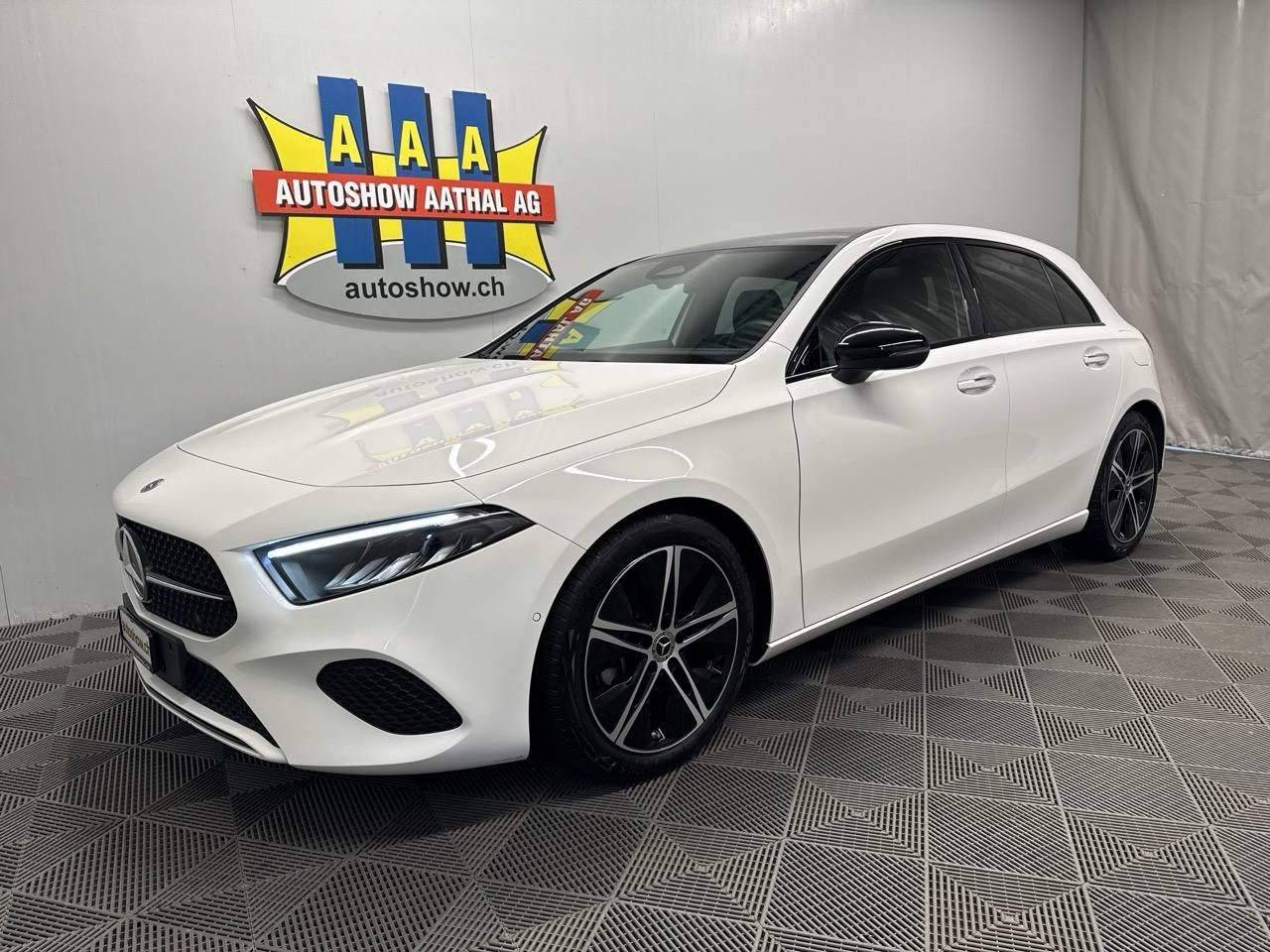 MERCEDES-BENZ A 200 Sportline DCT
