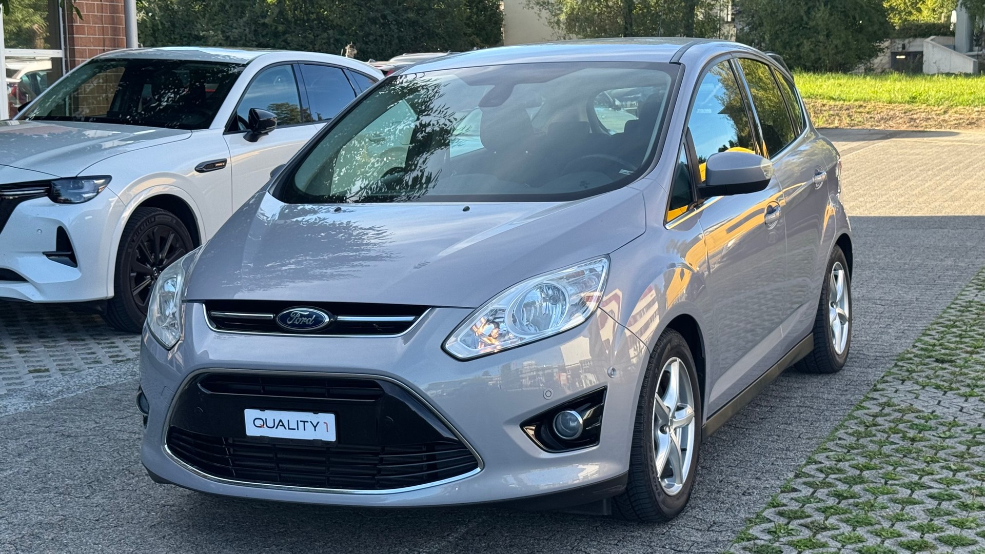 FORD C-Max 2.0 TDCi Titanium PowerShift-image-1