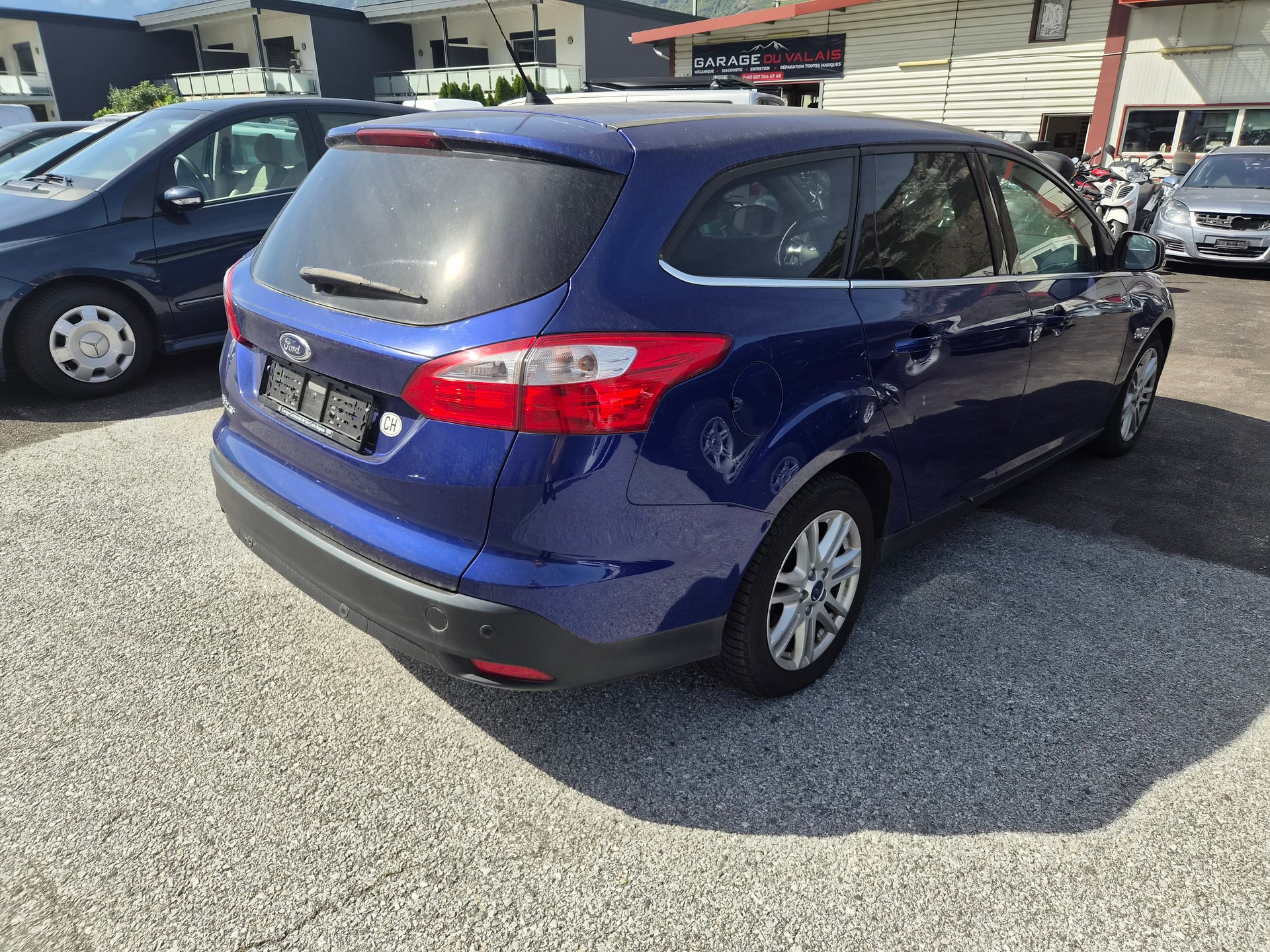FORD Focus 1.6i VCT Titanium PowerShift-image-2