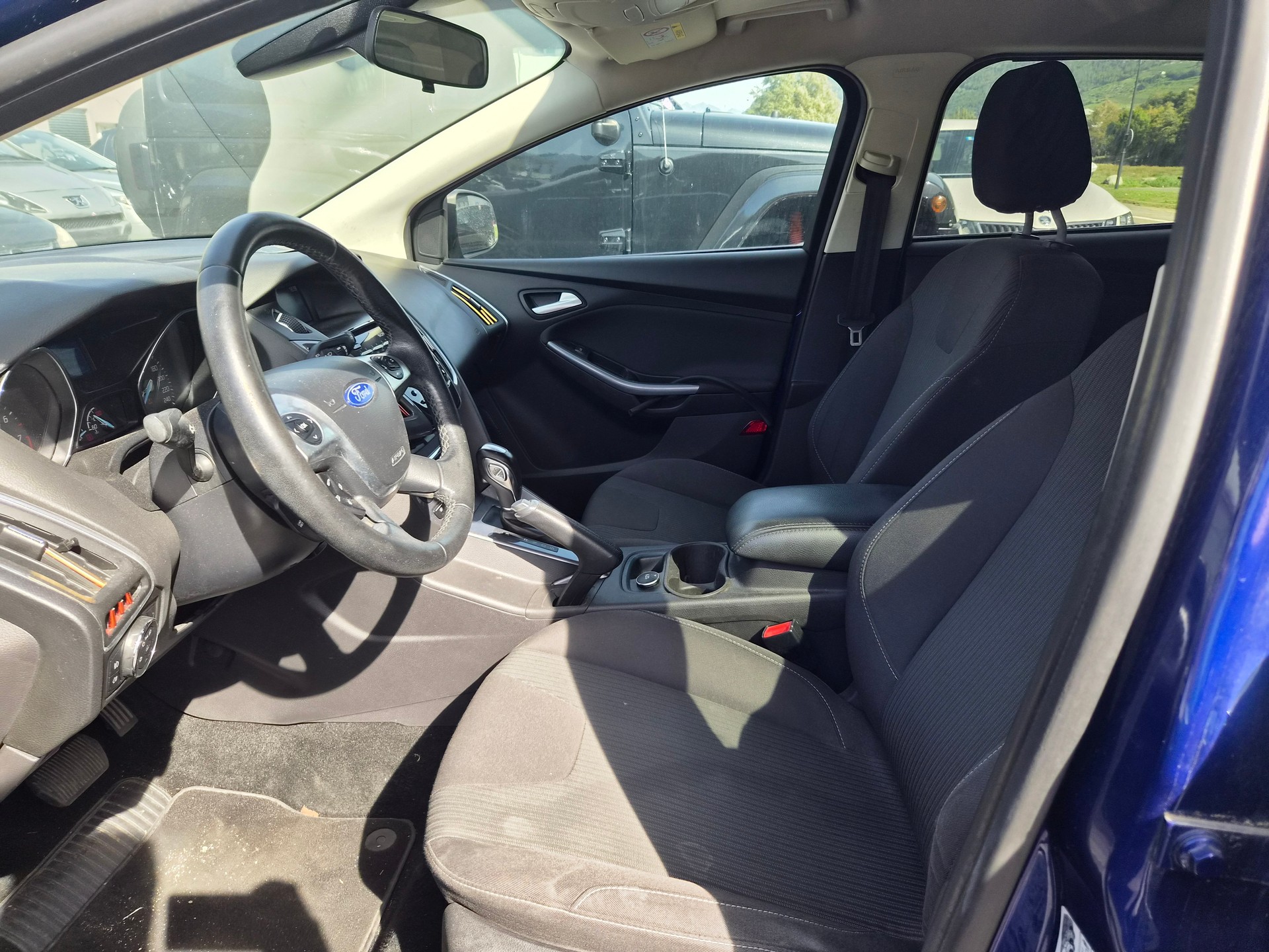 FORD Focus 1.6i VCT Titanium PowerShift-image-5