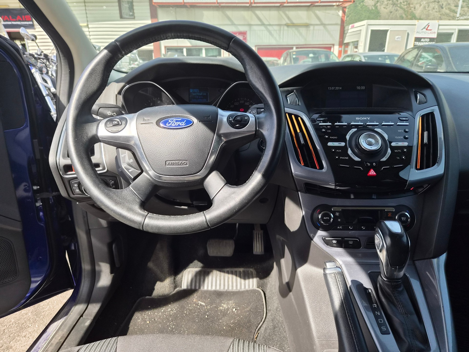 FORD Focus 1.6i VCT Titanium PowerShift-image-8