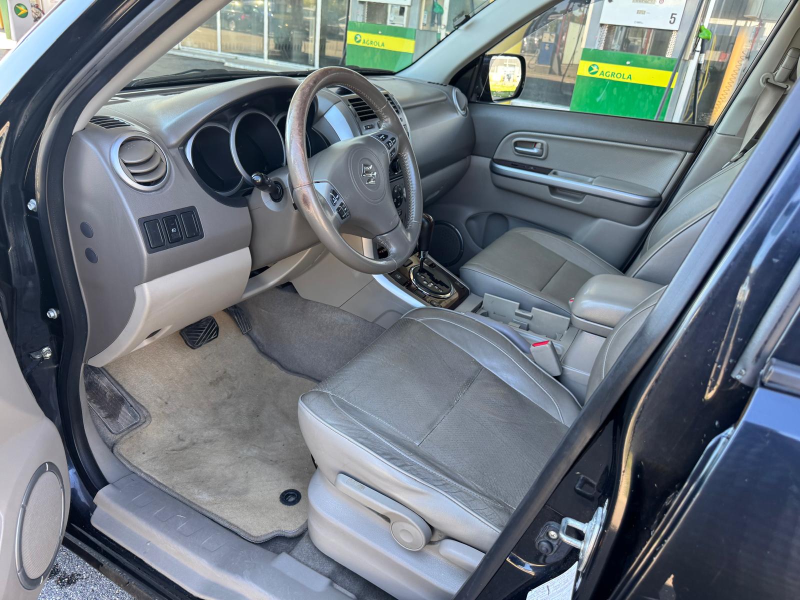 SUZUKI Grand Vitara 2.7 24V V6 Top-image-9