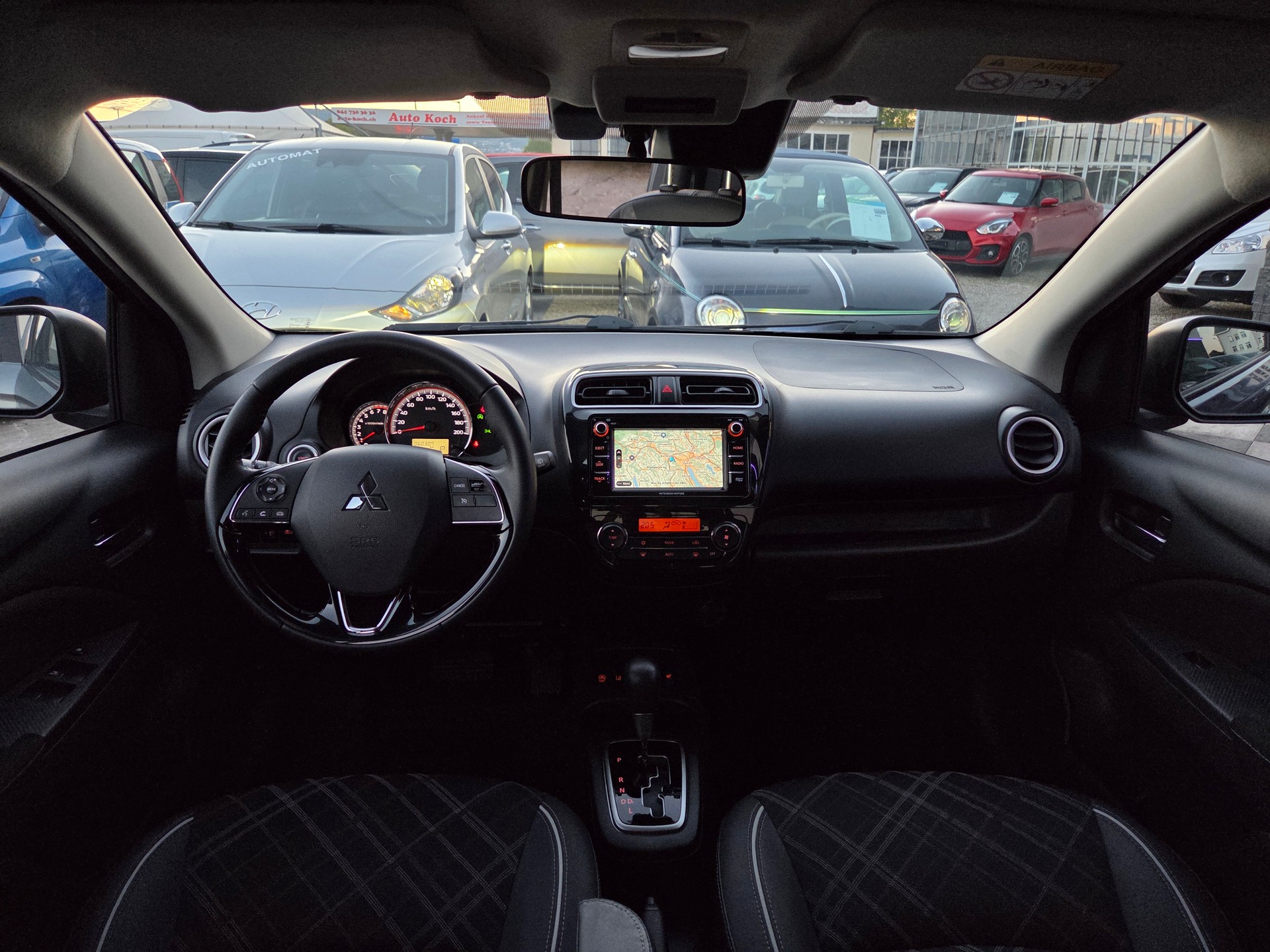 MITSUBISHI Space Star 1.2 Diamond CVT-image-16