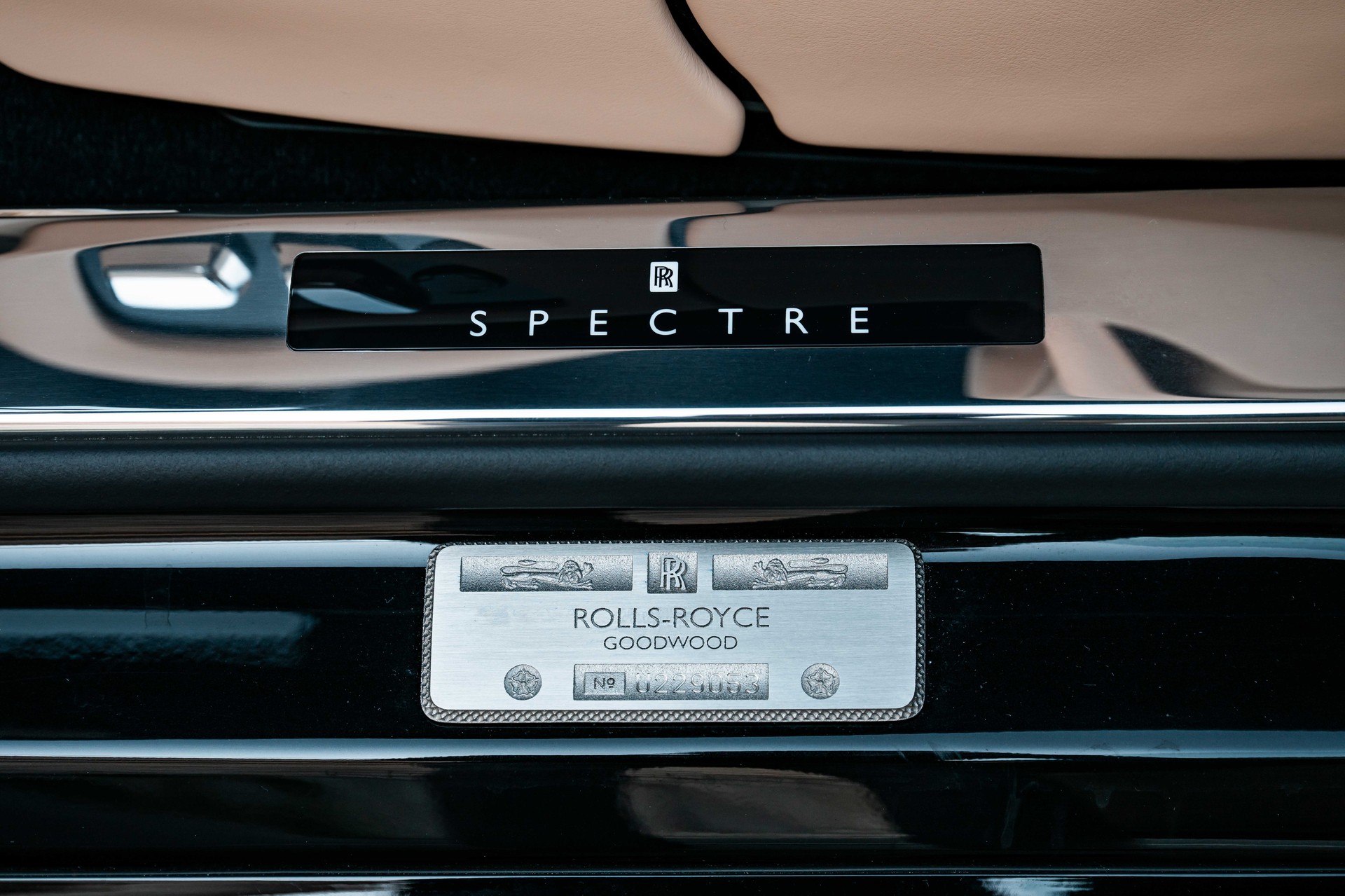 ROLLS-ROYCE Spectre 102kWh*CH Auslieferung, sofort Verfügbar*-image-18