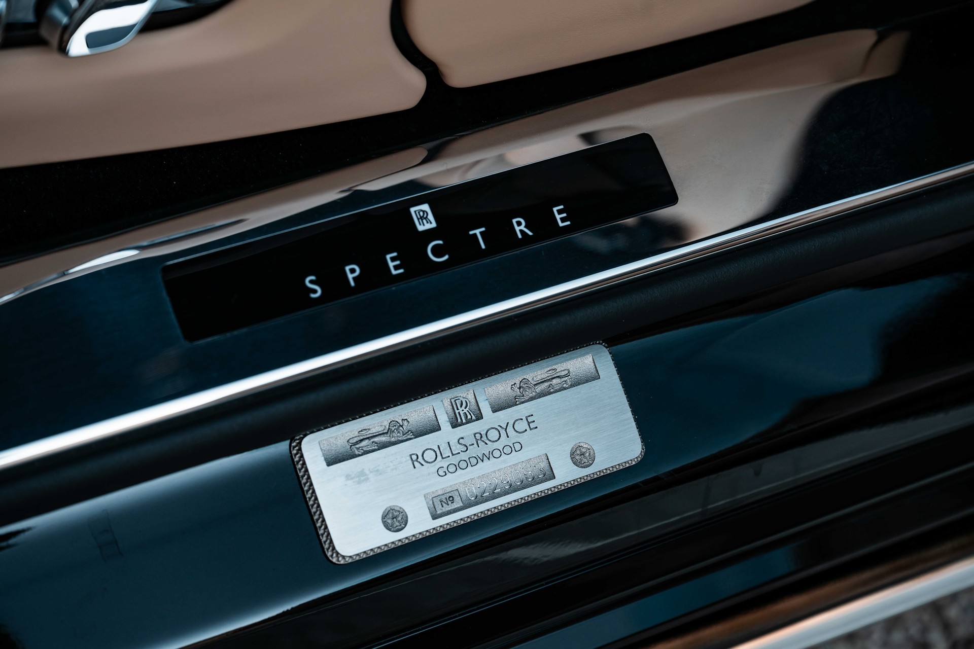 ROLLS-ROYCE Spectre 102kWh*CH Auslieferung, sofort Verfügbar*-image-17