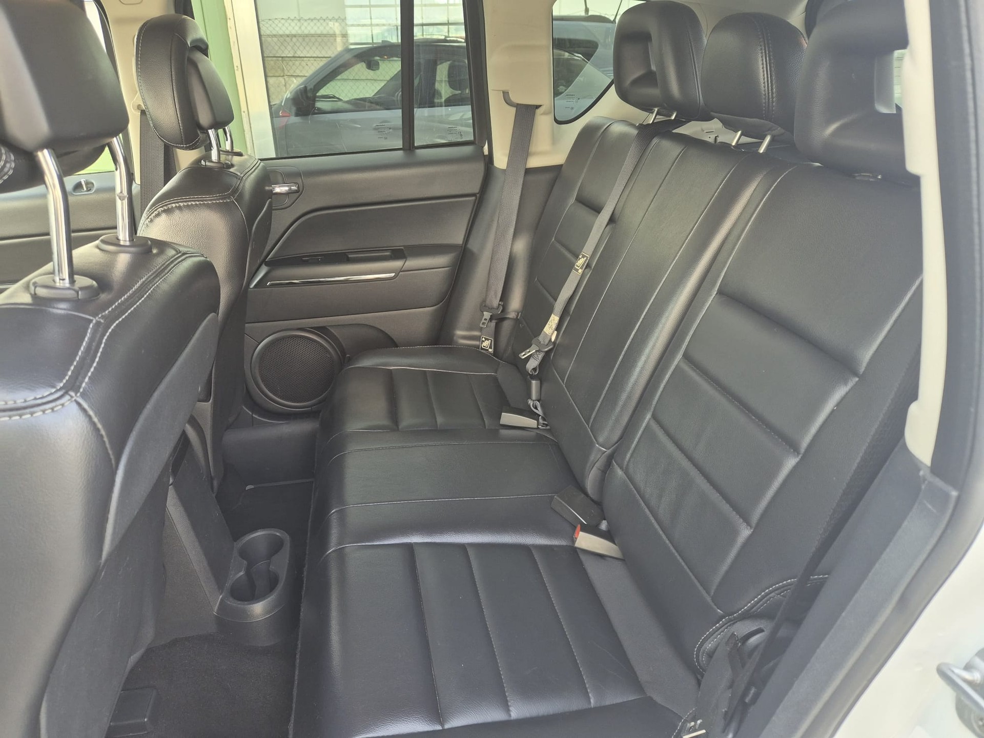 JEEP Compass 2.4 Limited CVT-image-9
