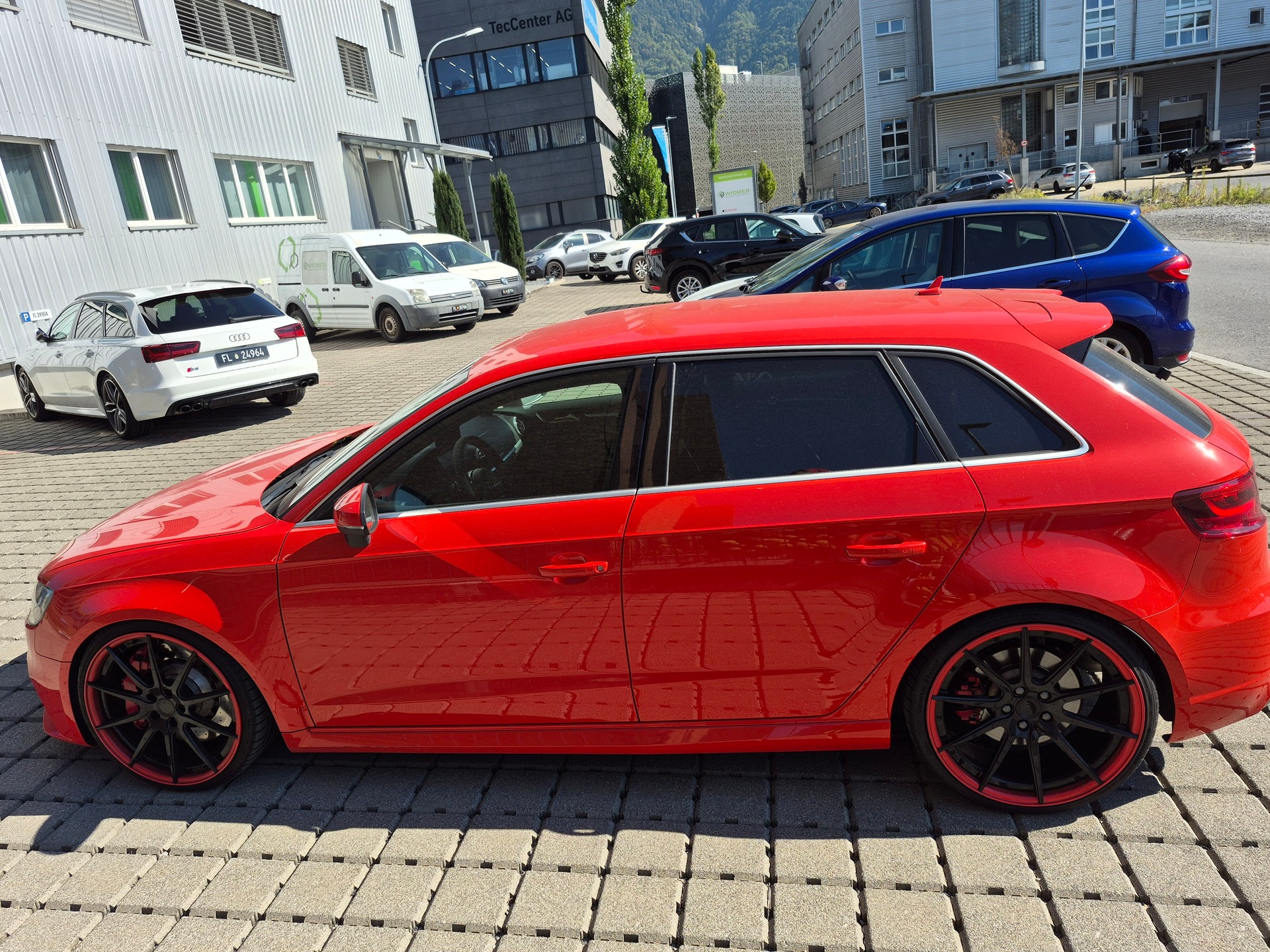 AUDI RS3 2.5 TSI quattro S-tronic-image-7