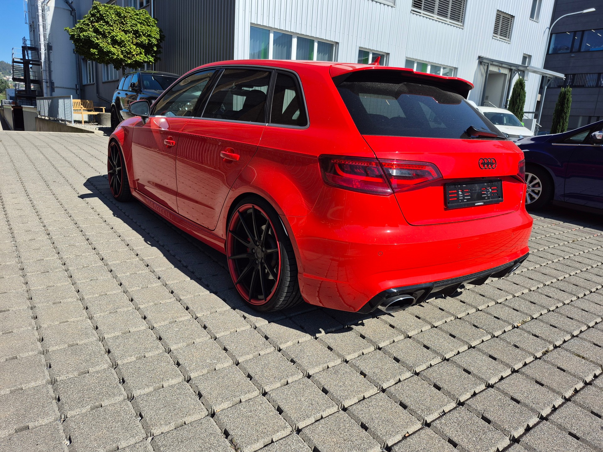 AUDI RS3 2.5 TSI quattro S-tronic-image-6