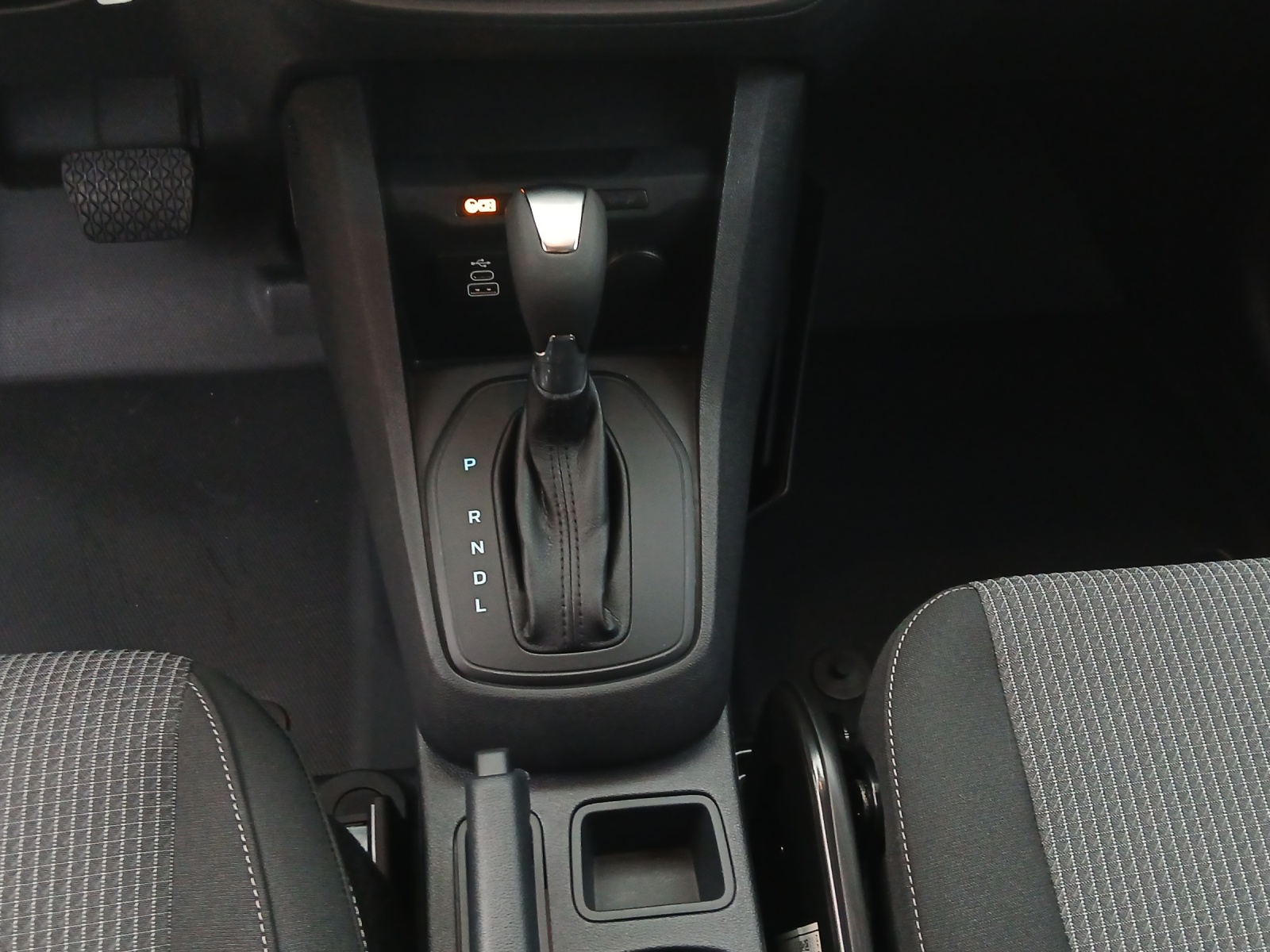 FORD Transit Courier Van 1.0 EcoBoost Trend-image-10