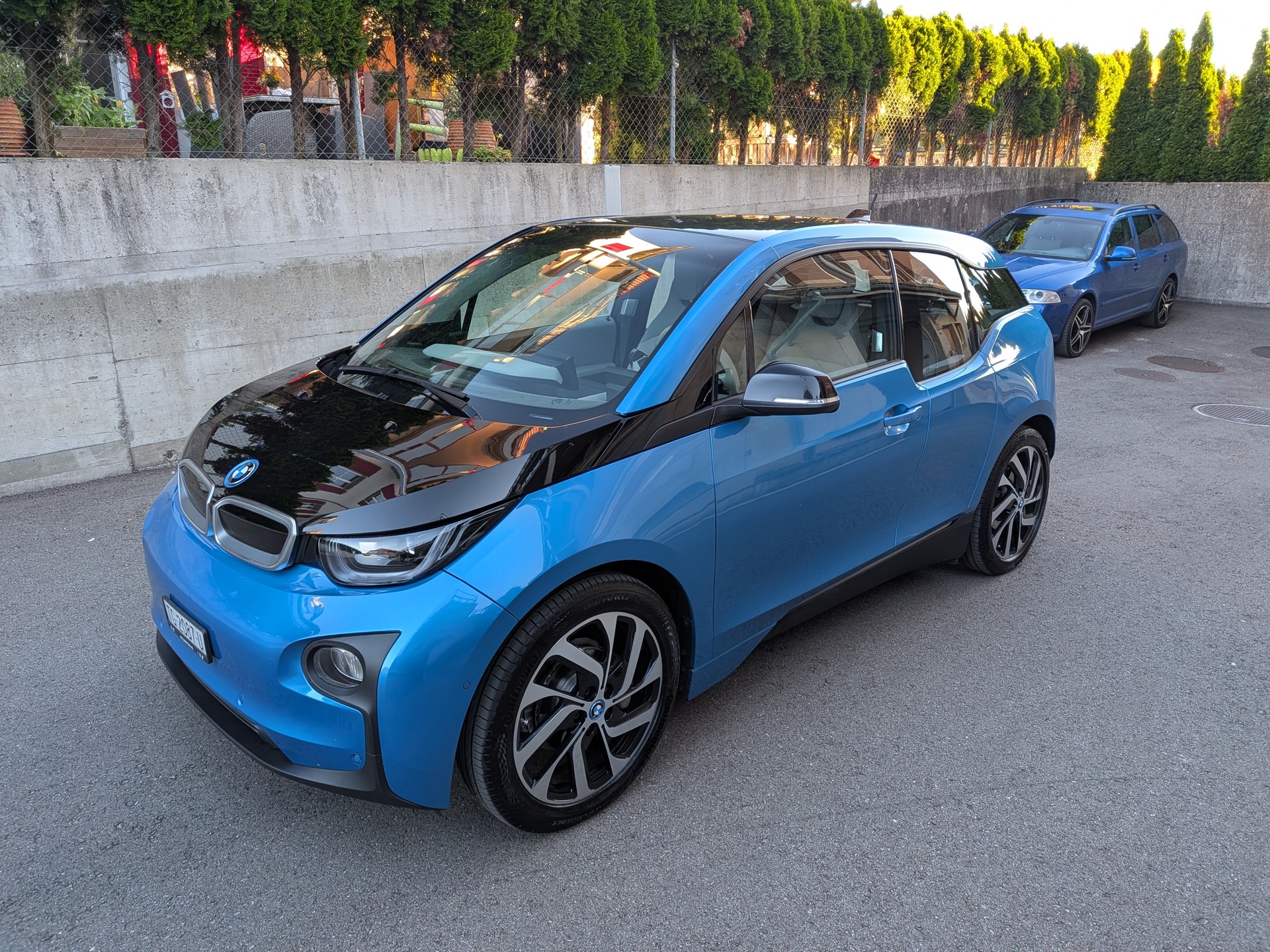 BMW i3 (94Ah)-image-6