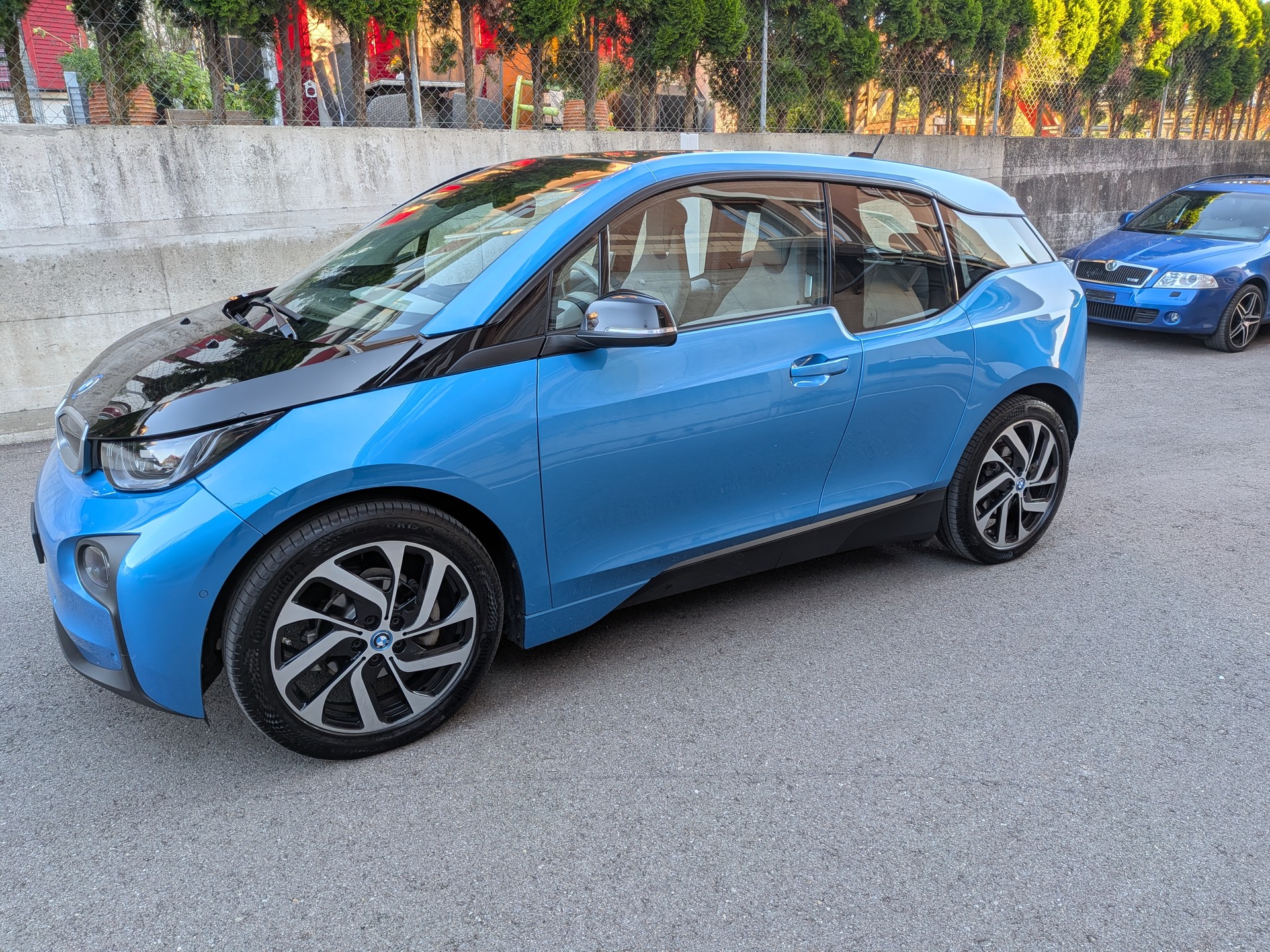 BMW i3 (94Ah)-image-2