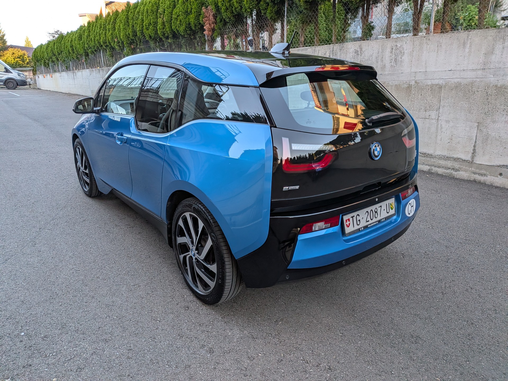 BMW i3 (94Ah)-image-11