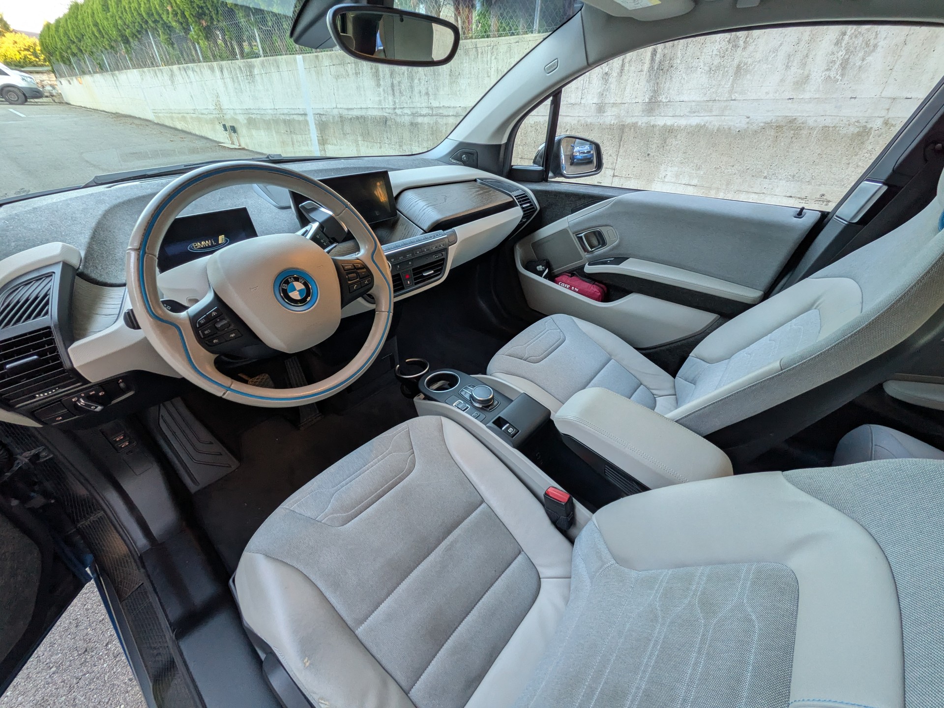 BMW i3 (94Ah)-image-12