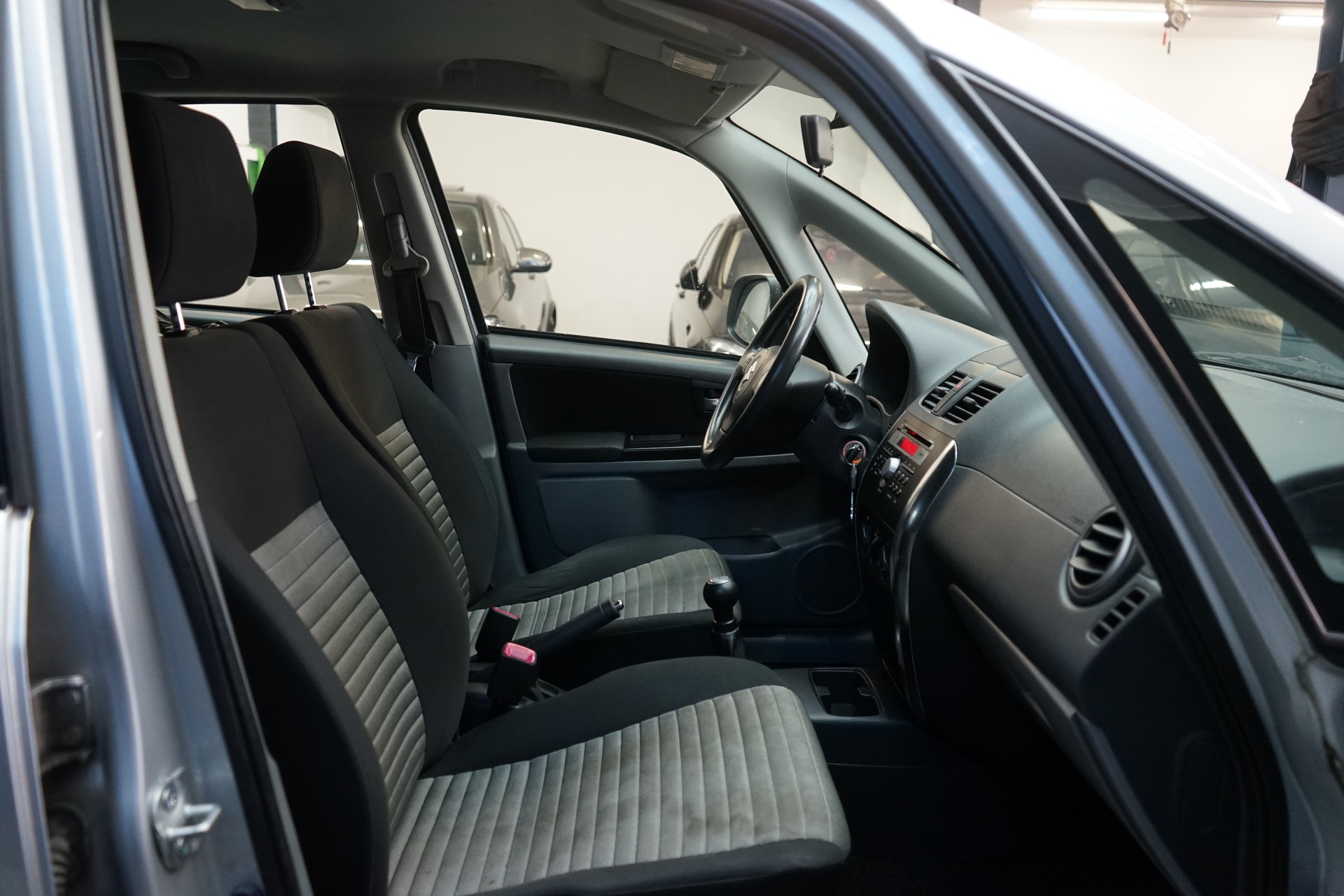 SUZUKI SX4 1.6 16V GL Top 4WD-image-4