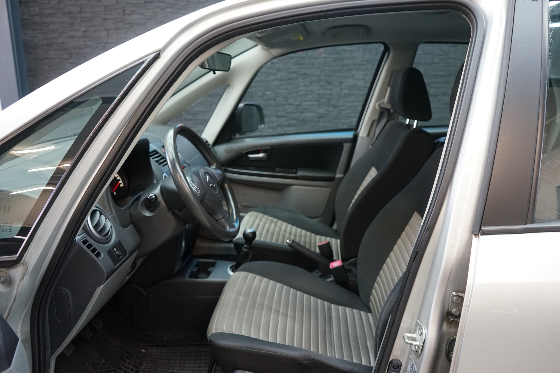 SUZUKI SX4 1.6 16V GL Top 4WD-image-3