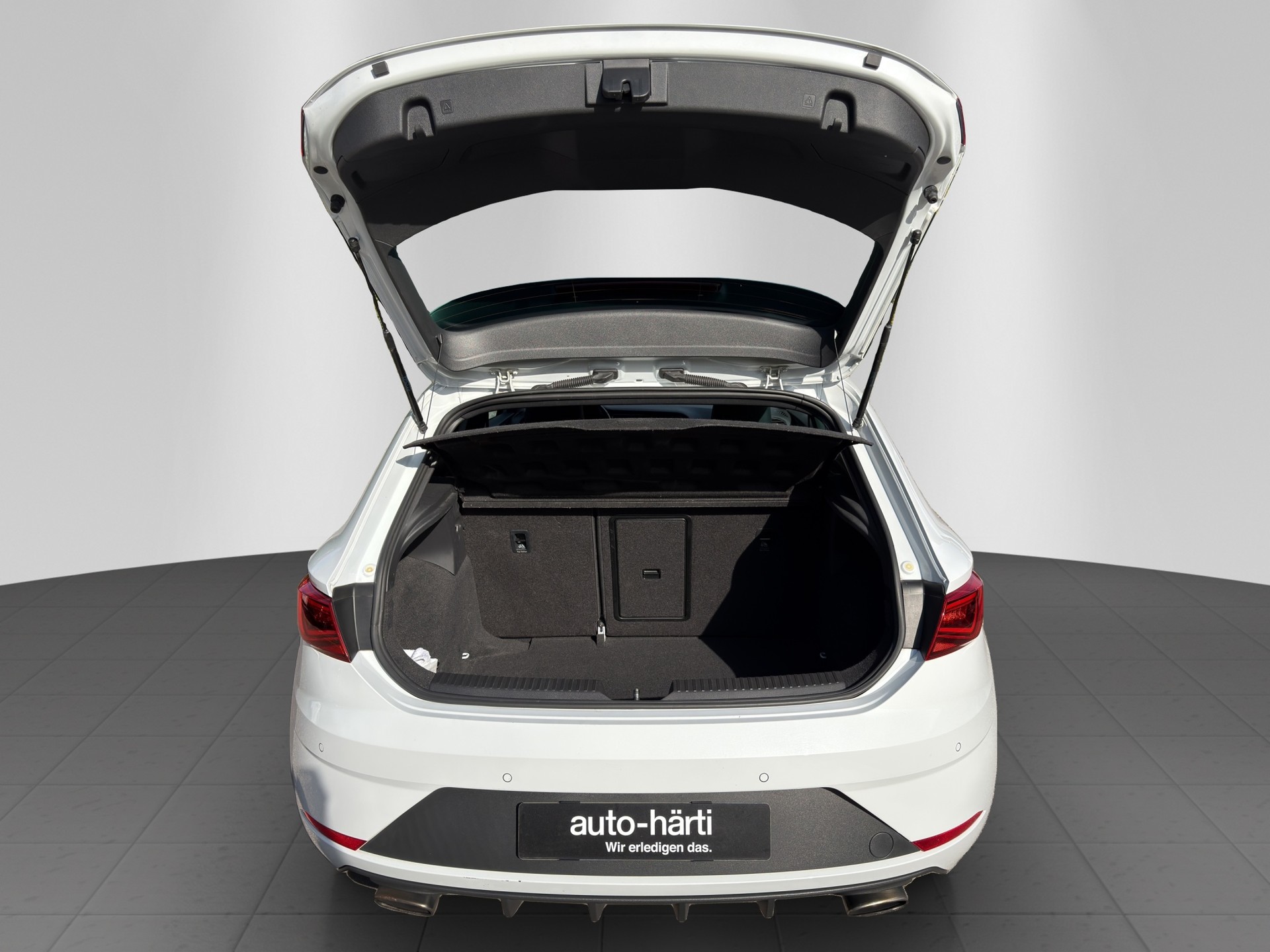 SEAT Leon 2.0 TSI Cupra 300-image-8
