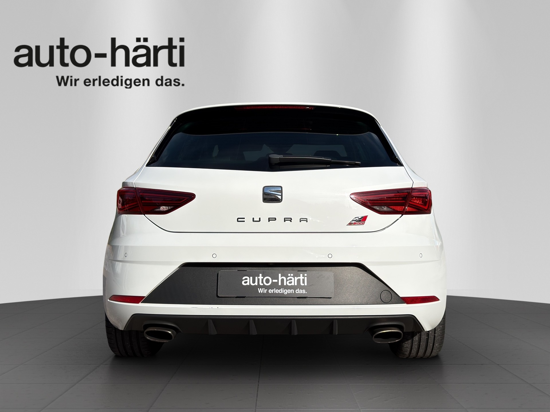 SEAT Leon 2.0 TSI Cupra 300-image-3