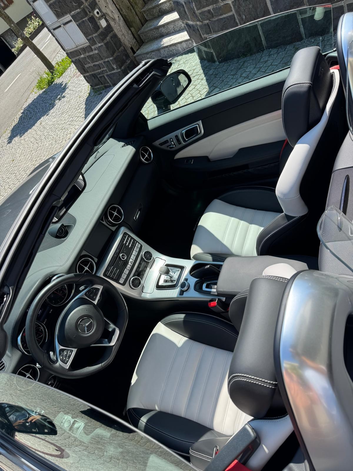 MERCEDES-BENZ SLC 43 AMG-image-5