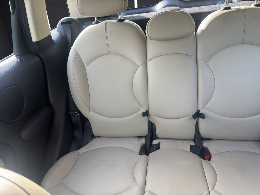 MINI Countryman R60 1.6i Cooper ALL4-image-9