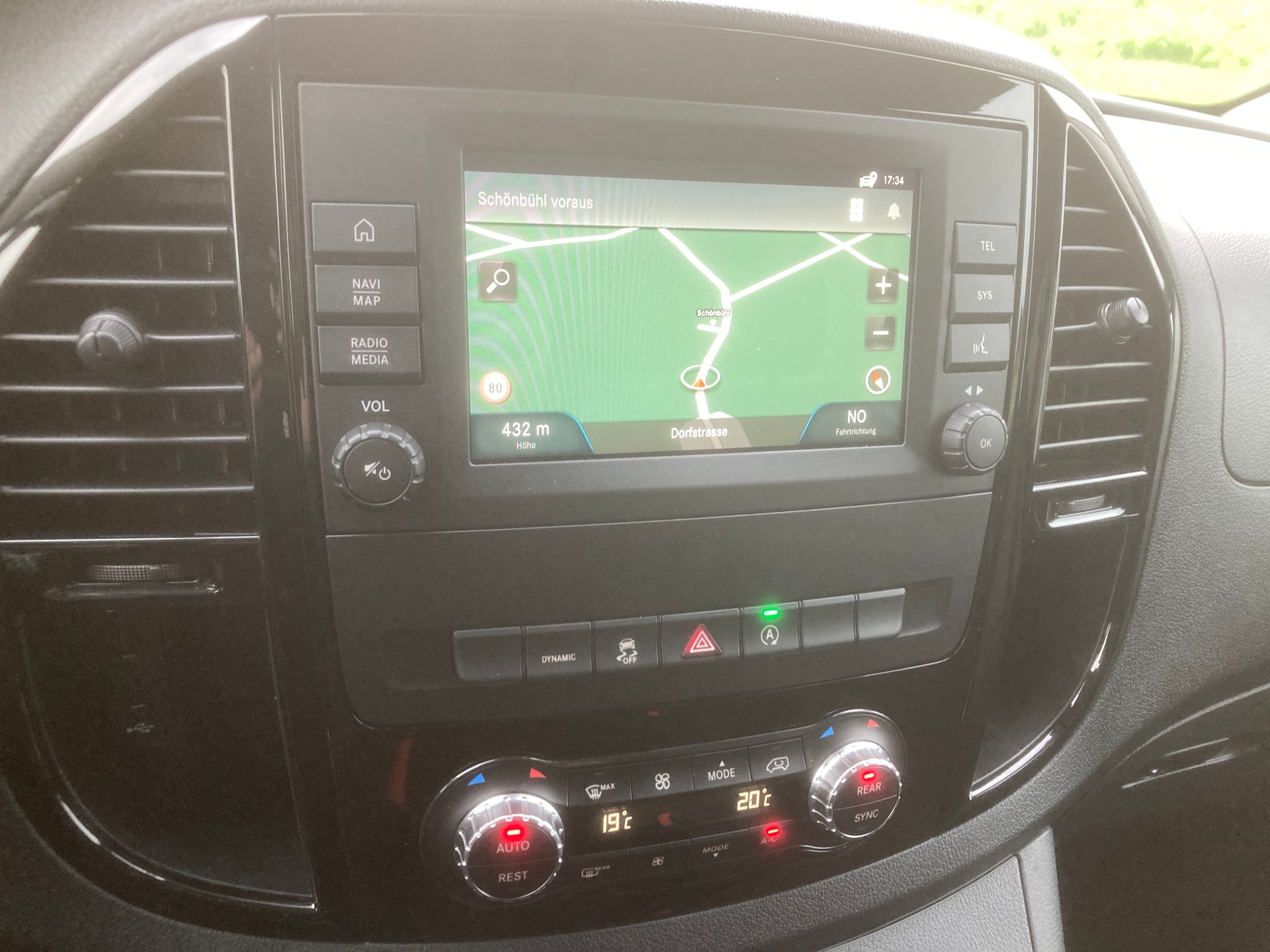 MERCEDES-BENZ Vito 116 CDI Select Tourer 4Matic 9G-Tronic-image-10