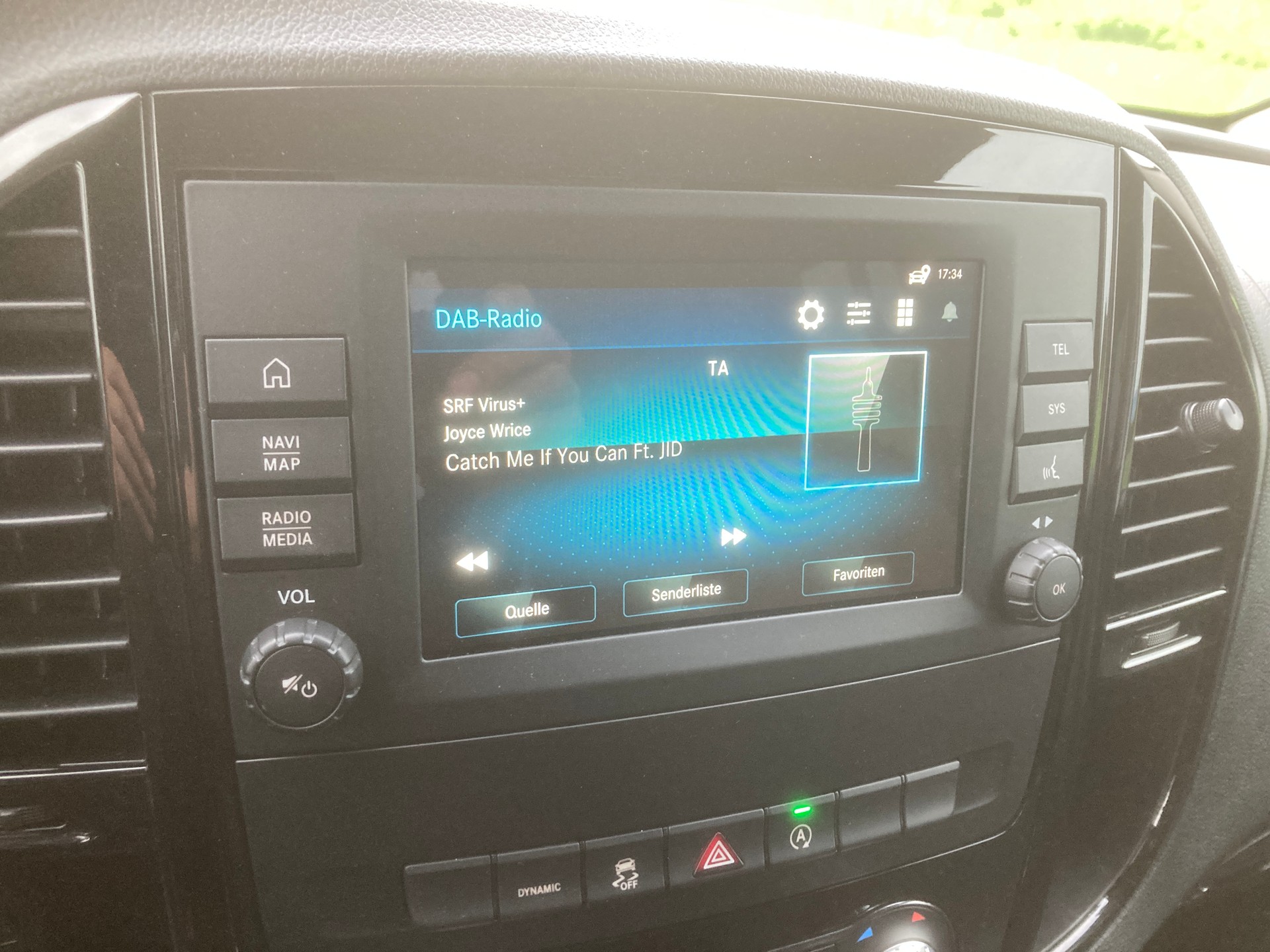 MERCEDES-BENZ Vito 116 CDI Select Tourer 4Matic 9G-Tronic-image-13