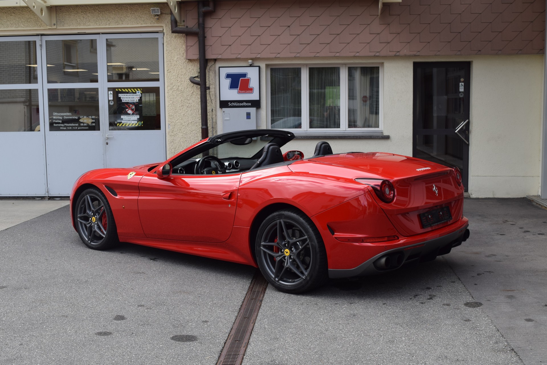 FERRARI California 3.9 V8 T-image-8