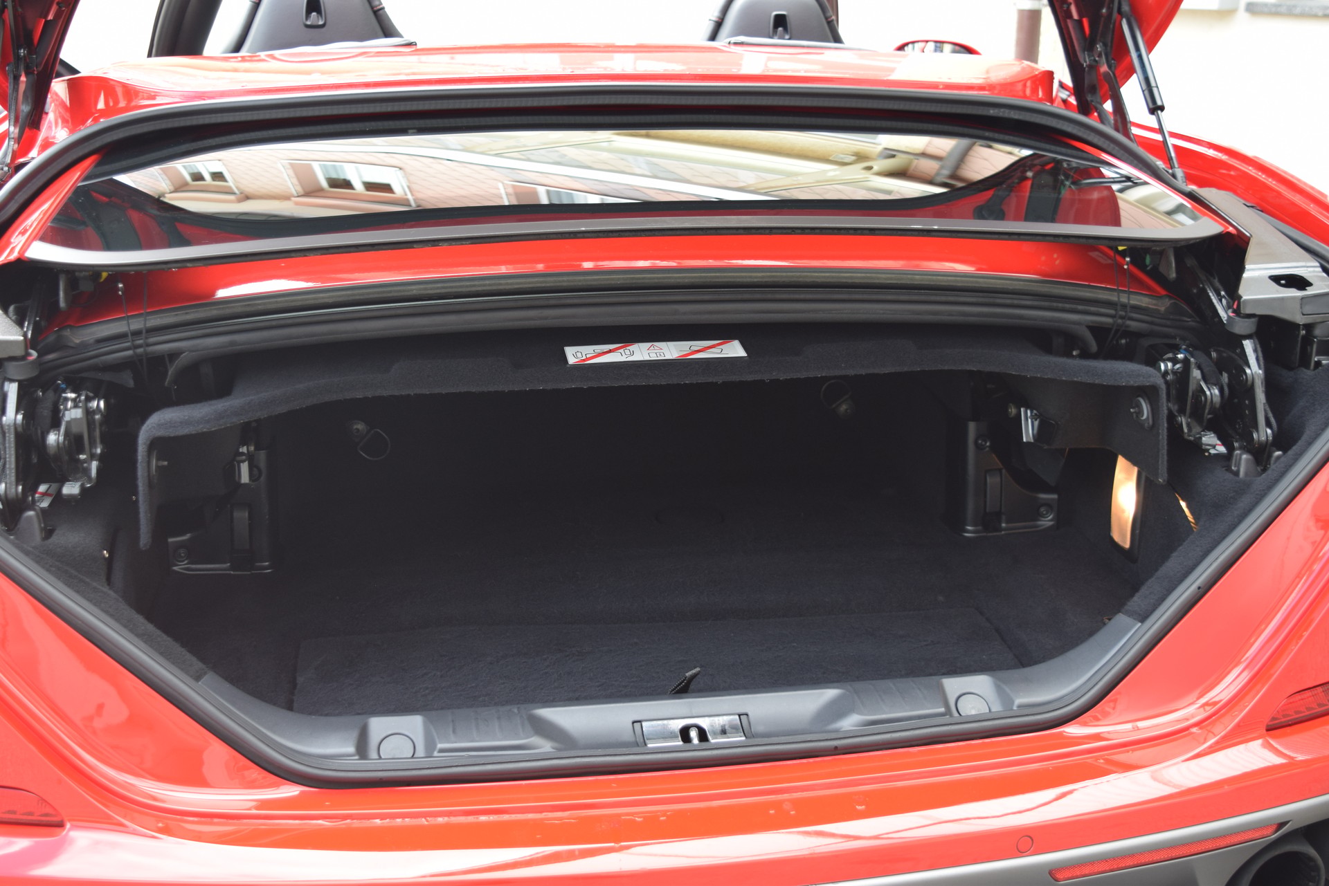 FERRARI California 3.9 V8 T-image-9